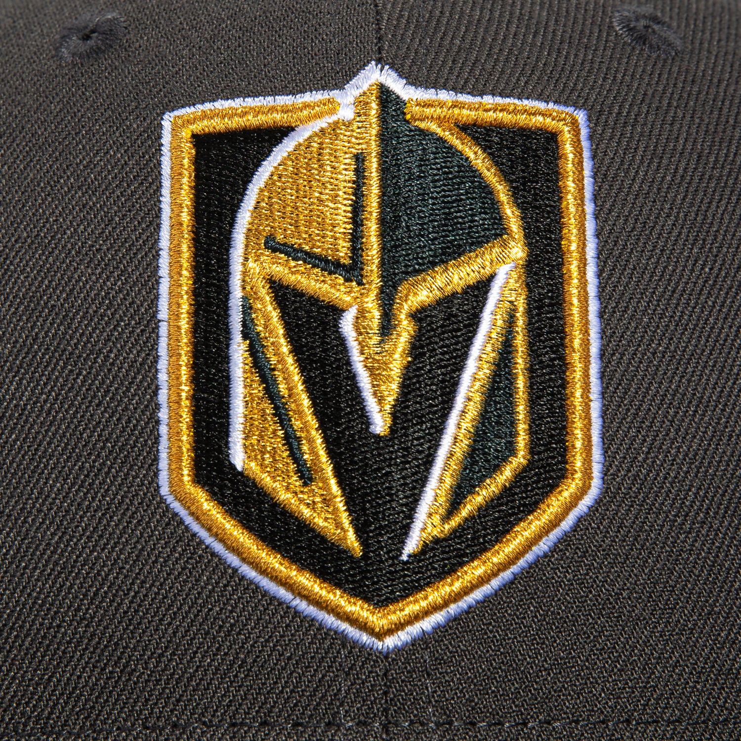 New Era 59Fifty Vegas Golden Knights Snapback Hat - Graphite & Black NHL Hockey Cap for Men & Women - Perfect for Games, Tailgating & Fan Gear Collection