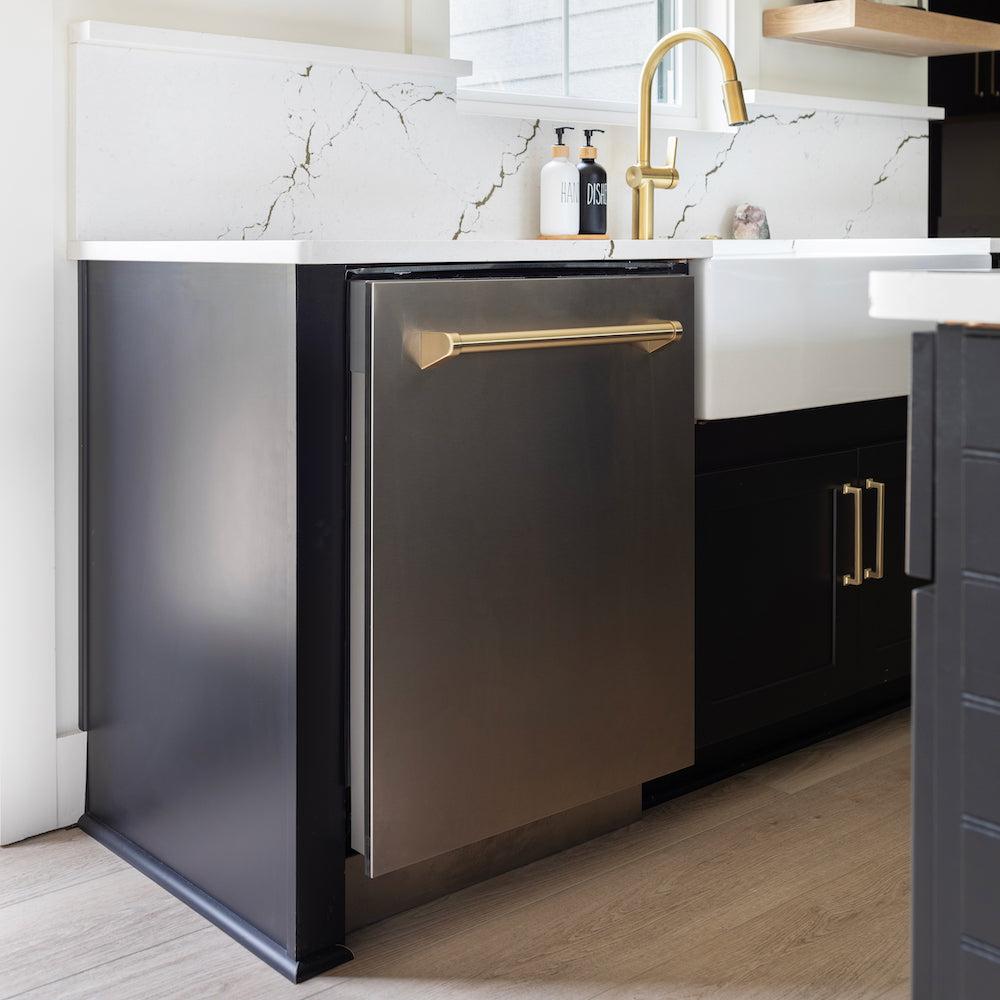 ZLINE Autograph Edition 24 Inch Stainless Steel Dishwasher with Polished Gold Handle - 3rd Rack, Top Touch Controls, 45dBA Ultra Quiet - Perfect for Modern Kitchens & Open Concept Homes (Model DWMTZ 304 24 G)