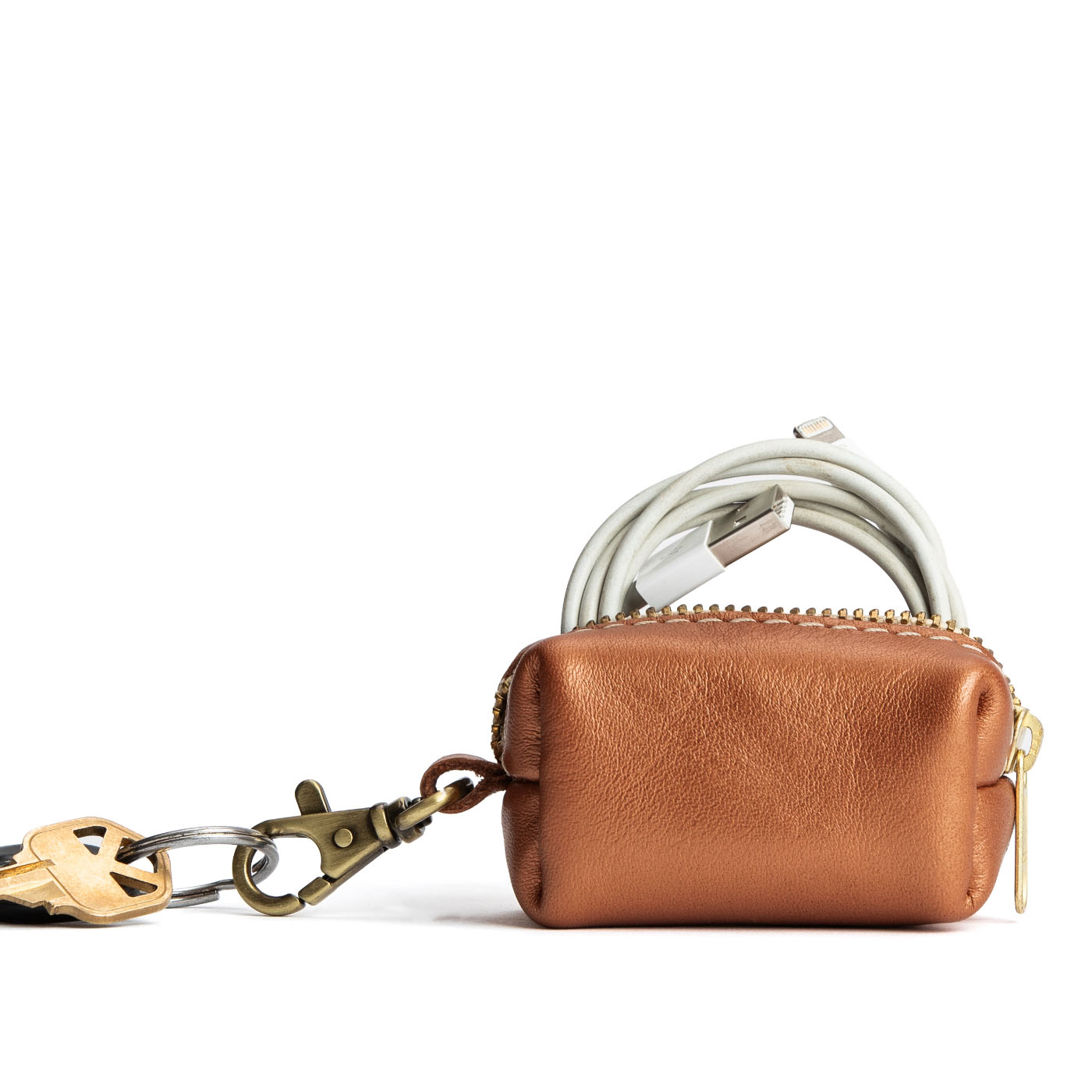 Dopp Keychain - Durable Leather Key Holder with Carabiner Clip for Keys, Wallet & Everyday Essentials | Perfect for Travel, Gym & Outdoor Activities