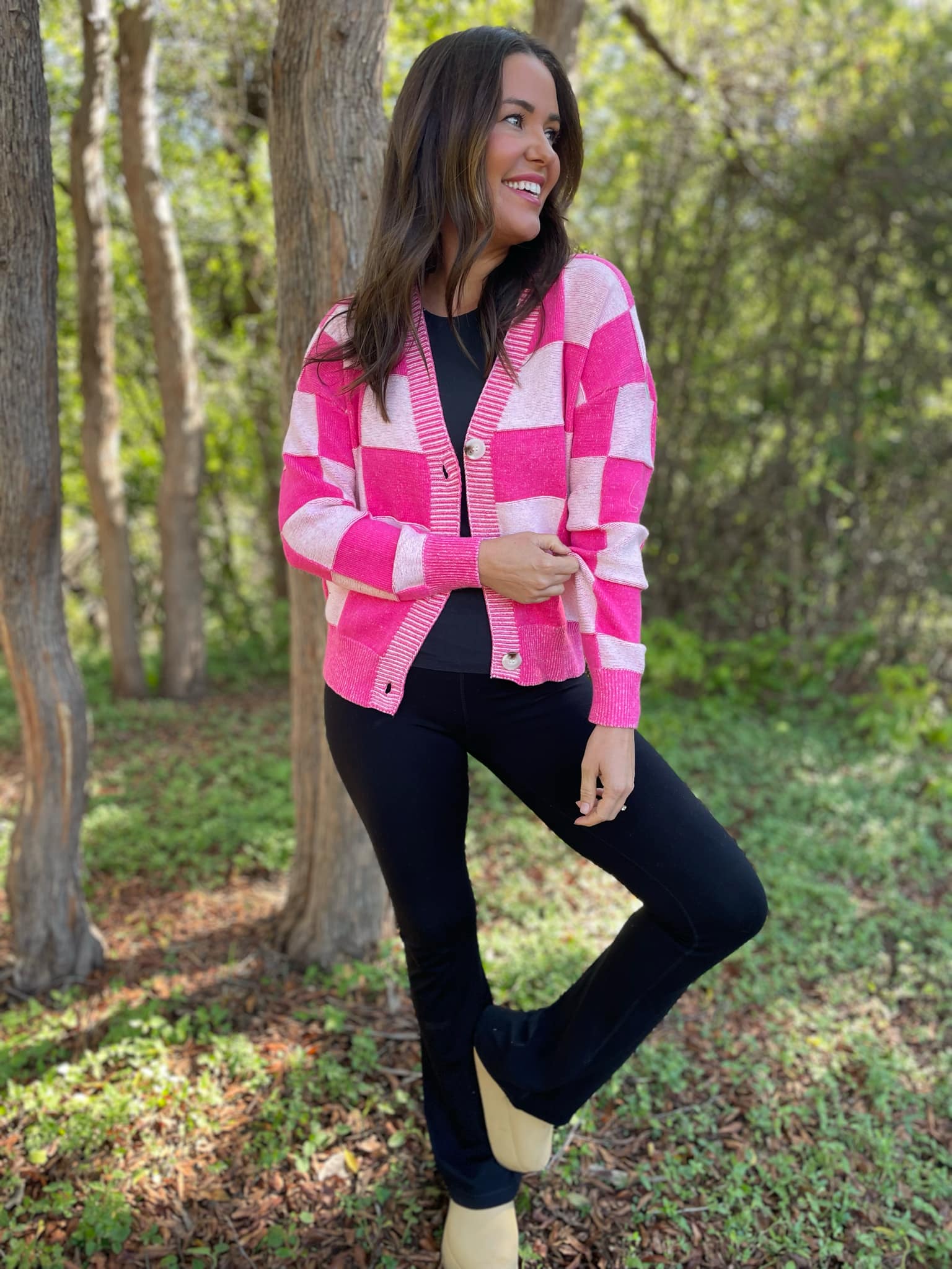 PREORDER: Stylish Checkered Cardigan for Women - 3 Color Options | Cozy Fall & Winter Fashion | Perfect for Casual Outfits, Office Wear & Date Nights