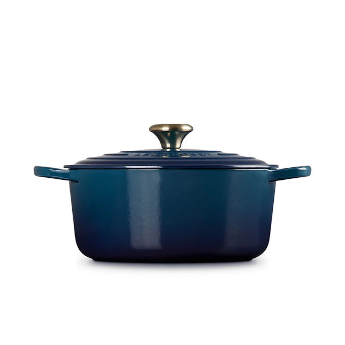 Le Creuset Signature 5.3L Cast Iron Round Dutch Oven - Enameled French Oven for Braising, Baking & Slow Cooking - Agave Blue - Perfect for Soups, Stews & Bread Making