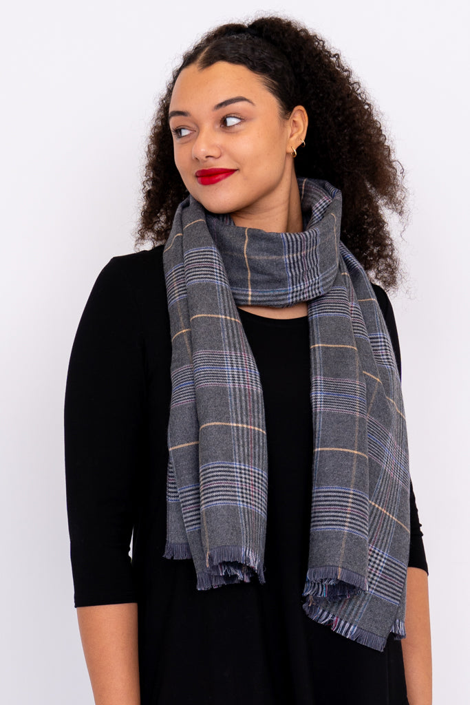 Warm & Soft Dark Grey Tartan Scarf for Women & Men - Winter Fashion Accessory for Cold Weather & Outdoor Activities