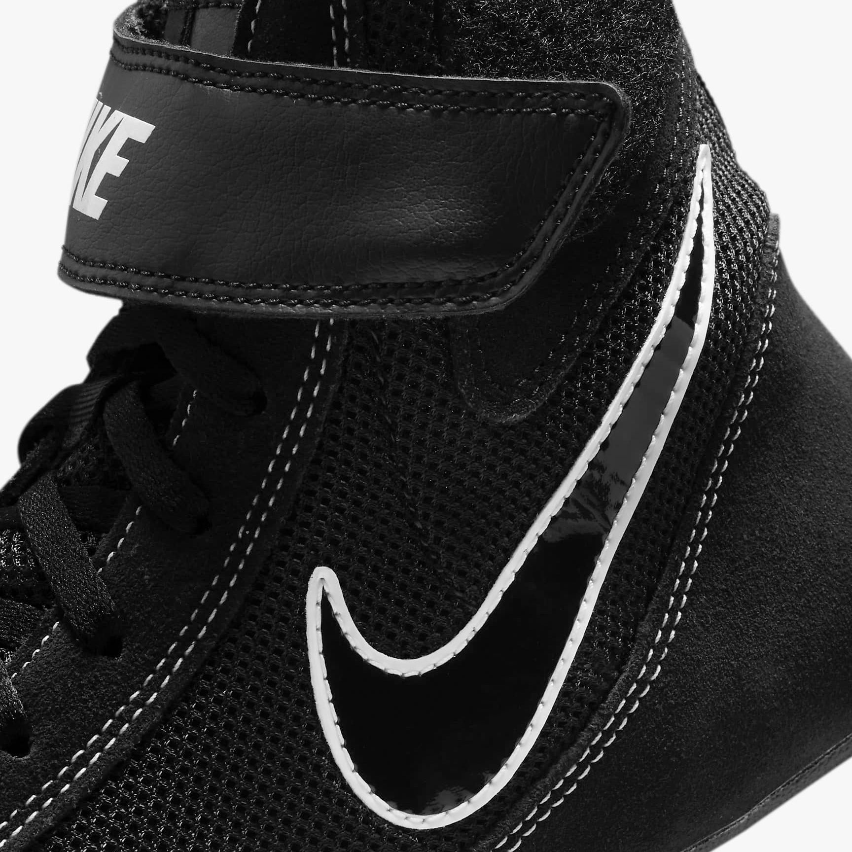 Nike SpeedSweep VII Soccer Cleats - Lightweight Football Boots for Men with Enhanced Traction | Perfect for Turf, Artificial Grass & Indoor Soccer Games