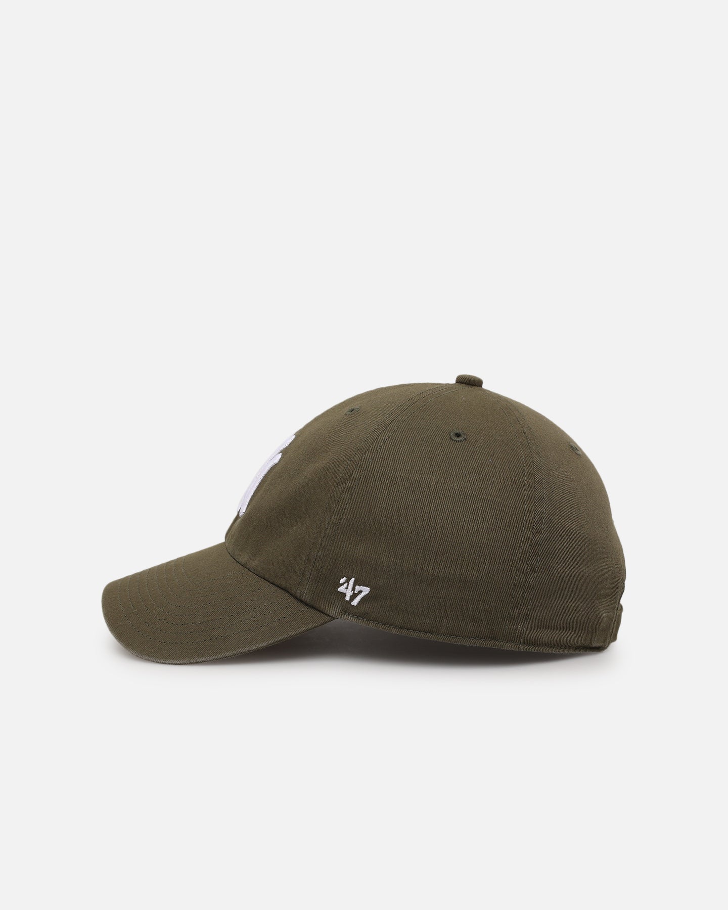 47 Brand New York Yankees 'Yankees Colour Wheel' 47 Clean Up Adjustable Strapback Hat - Sandalwood Wooden Accent for Baseball Fans & Streetwear Fashion
