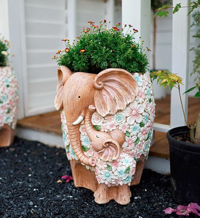 Stylish Elephant Flower Pot - Modern Garden Planter, Unique Animal Statue for Outdoor Decor, Resin Garden Sculpture - Perfect for Patio, Villa & Backyard Gardening Decorations