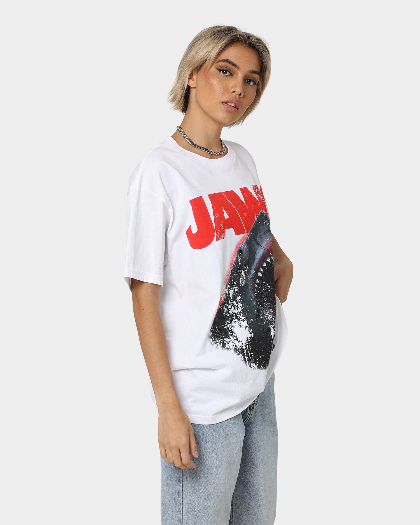 Vintage American Thrift Jaws Graphic T-Shirt - White Cotton Tee for Men & Women - Perfect for Casual Wear, Movie Nights, and Summer Outfits