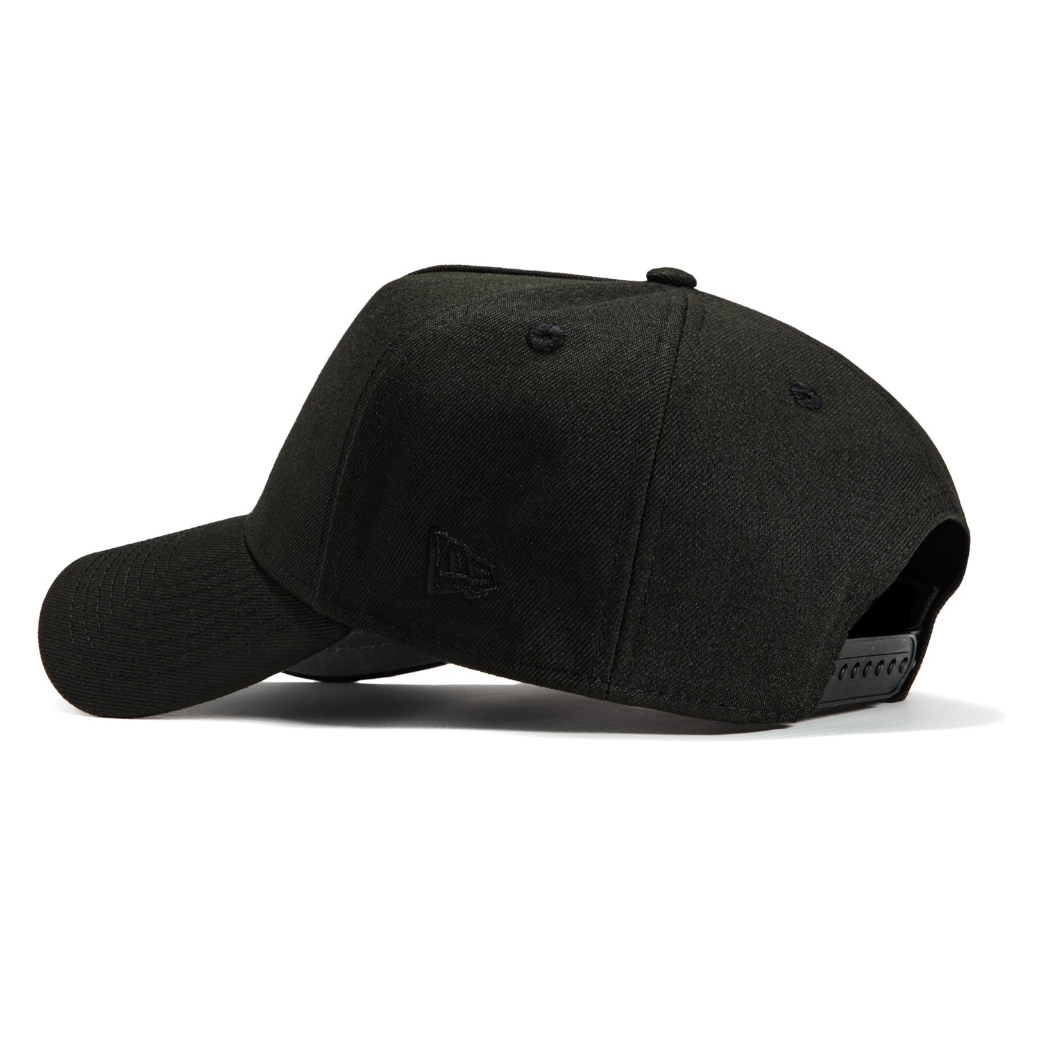 New Era 9Forty A-Frame Atlanta Braves Snapback Hat - Black & White Adjustable Baseball Cap for Men & Women | Game Day, Casual Wear, Sports Fan Gift