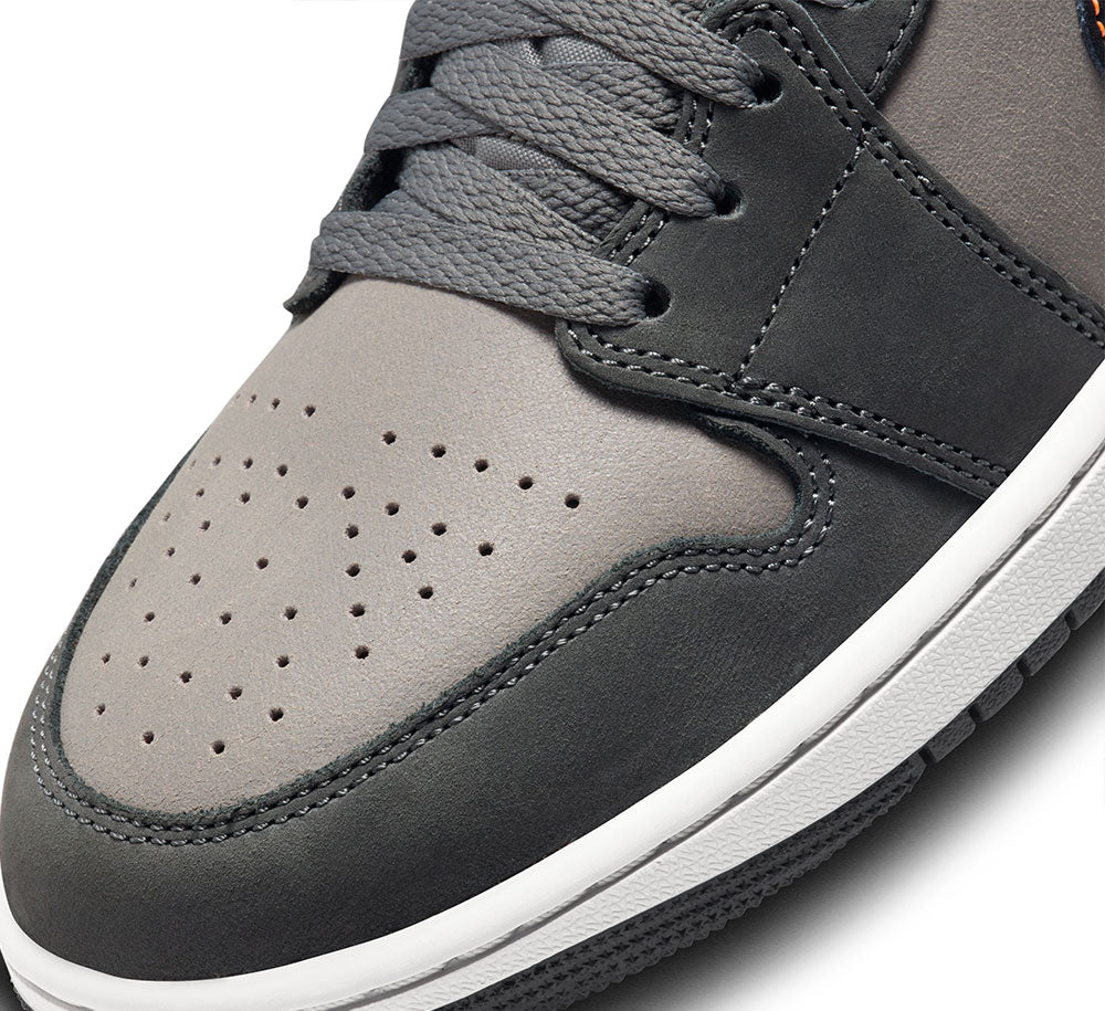 Original Air Jordan 1 Mid SE Basketball Shoes for Men - Retro Style Sneakers for Casual Wear, Street Fashion & Sports Performance