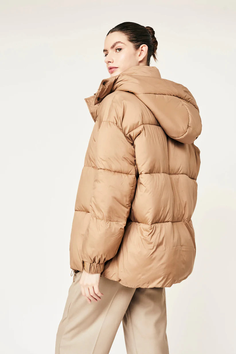 Stylish Women's Puffer Jacket - Winter Warm Coat for Outdoor Activities | Perfect for Skiing, Hiking & Casual Wear