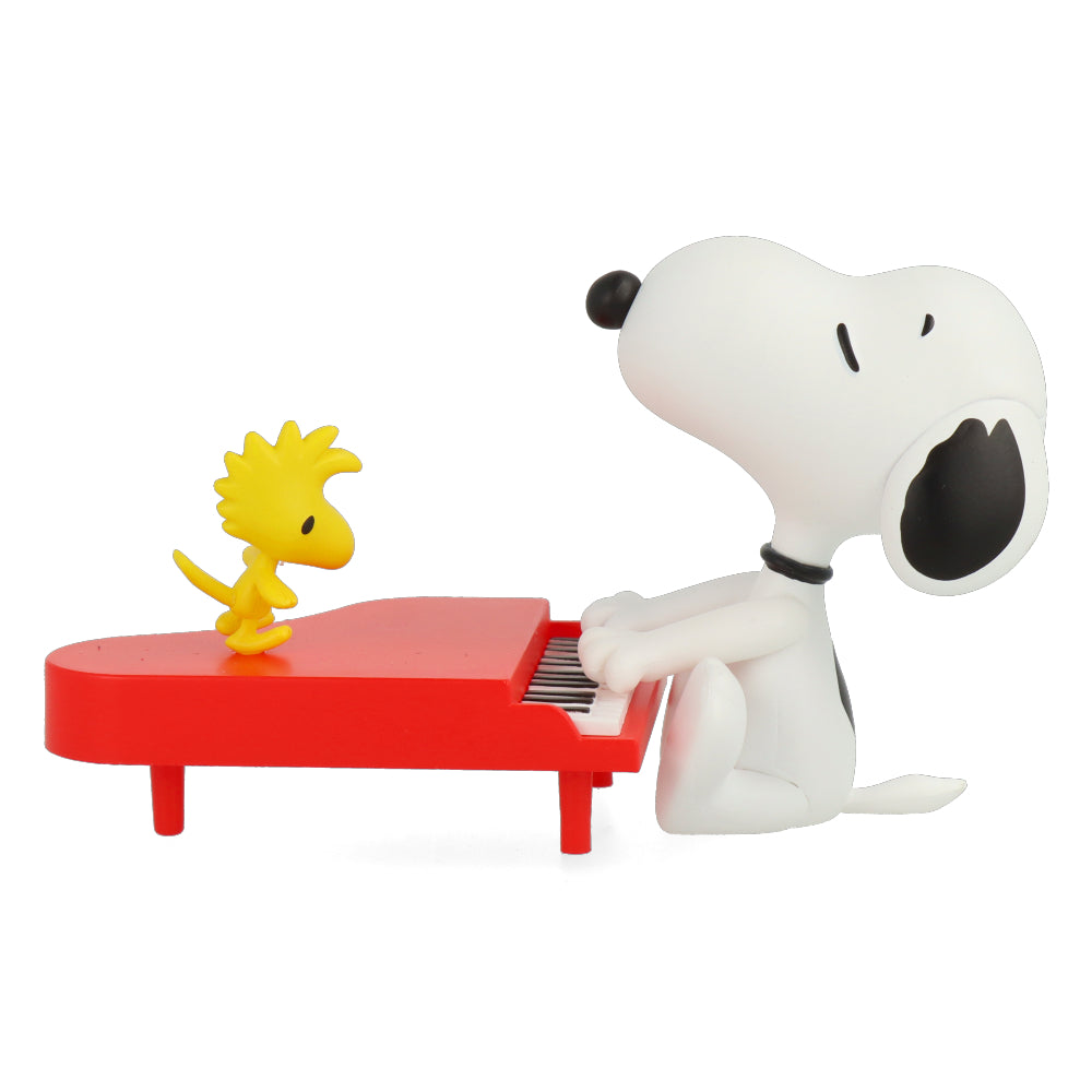 Pianist Snoopy Figurine - Peanuts Series 13 UDF Collectible - Perfect for Music Lovers & Home Decor