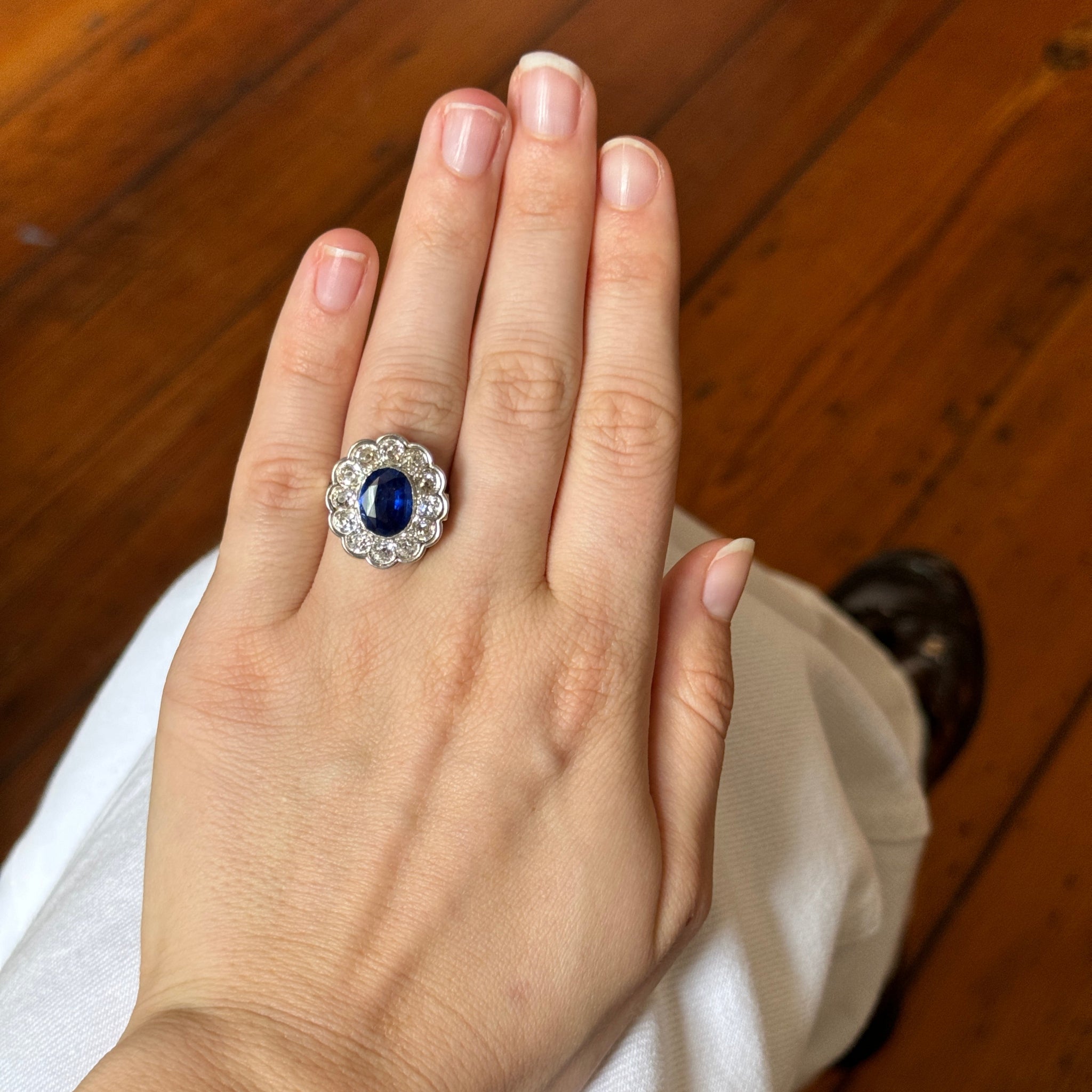 3.93ct Oval Sapphire & Diamond Cluster Ring in 14K Gold - Victorian Style Engagement Ring for Women, Perfect for Proposals, Anniversaries & Special Occasions