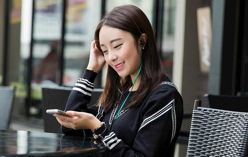 Soul Ludacris SL49 In-Ear Headphones - High-Fidelity Sound, Noise Isolation, Comfort Fit for Music, Gaming & Travel