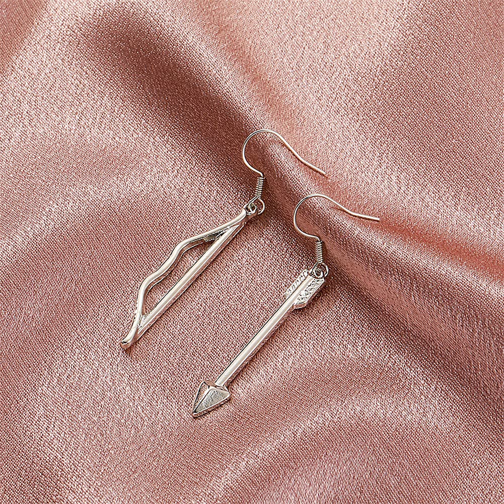 Vintage Gothic Bow & Arrow Hook Earrings - Punk Style Silver Dangle Drop Earrings for Women & Men | Unique Retro Statement Jewelry Gift for Halloween, Cosplay & Gothic Fashion