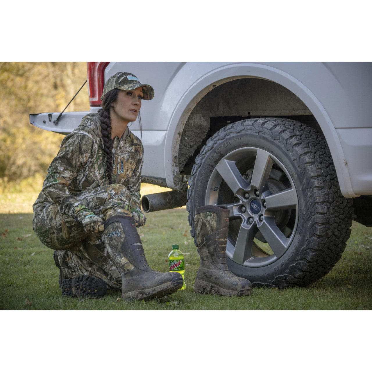 Waterproof Rubber Boots for Men & Women - 400g Heavy Duty Rain Boots for Gardening, Hiking, and Outdoor Work