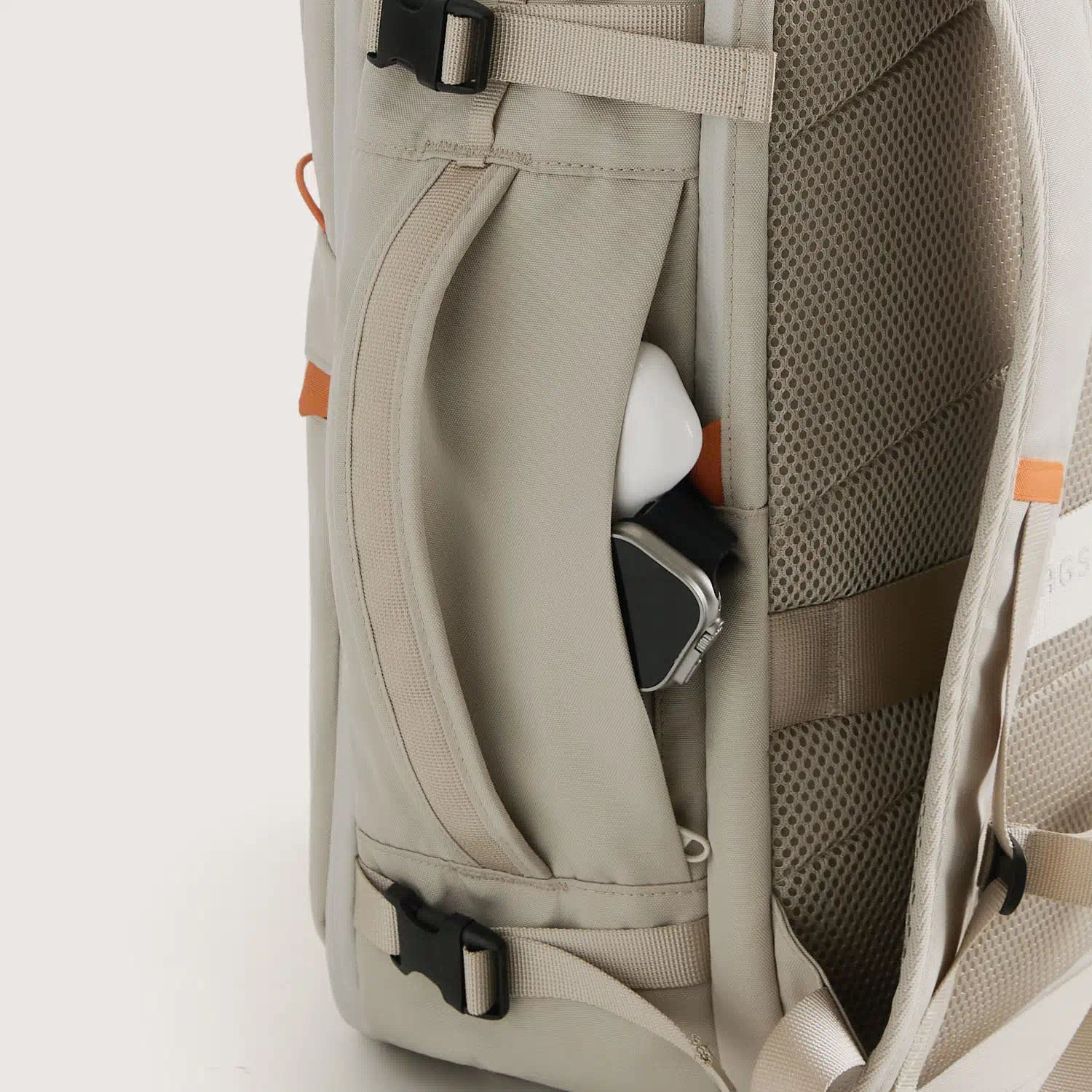 Faro 29L Travel Backpack Set - Waterproof Lightweight Carry-On Backpack with USB Charging Port - Perfect for Airplane Travel, Hiking & Business Trips