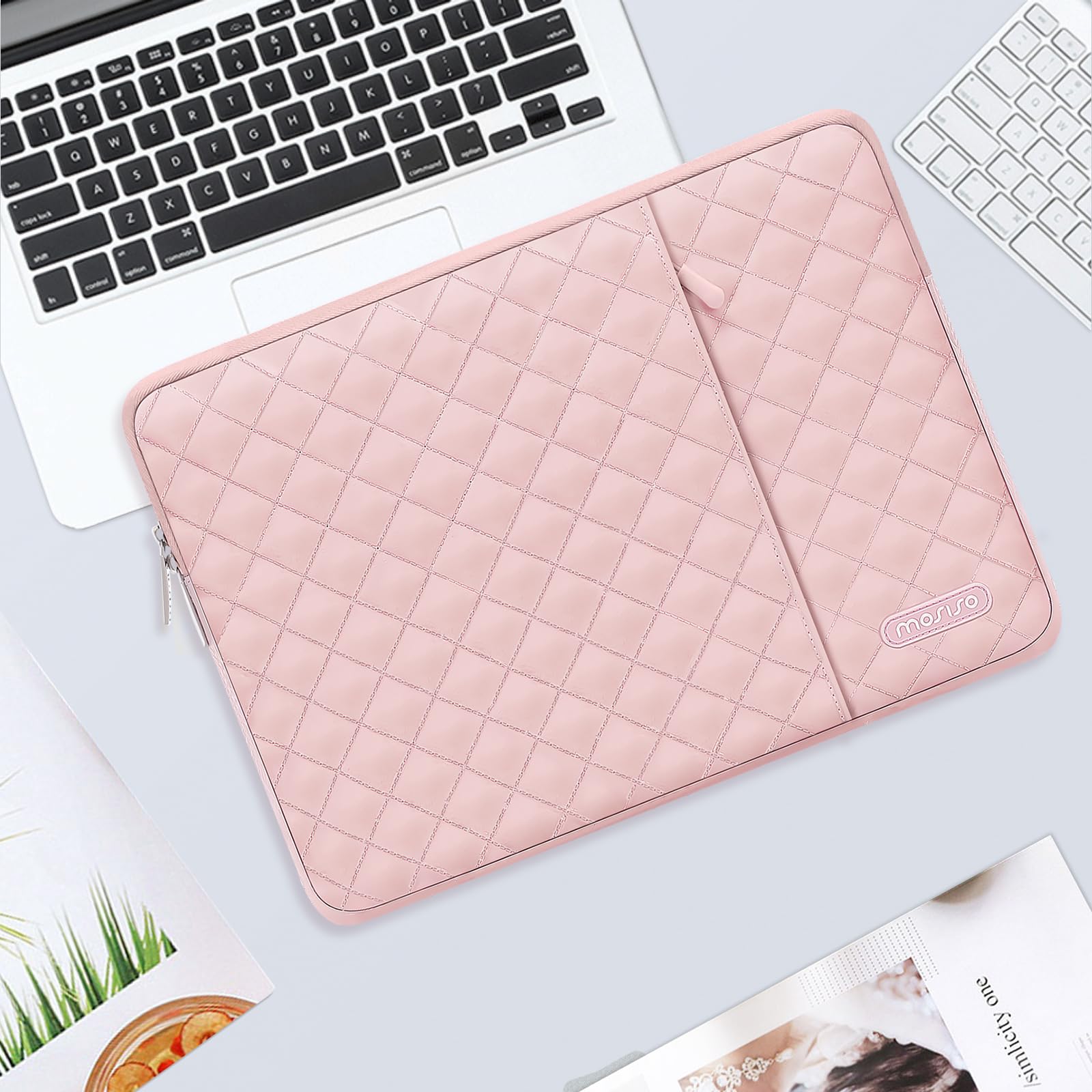 MOSISO 15 Inch Laptop Sleeve Bag for MacBook Air M4/M3/M2 (2023-2025), Dell XPS Plus - Quilted Vertical Computer Case with Pocket & Small Accessory Pouch in Chalk Pink | Perfect for Work, School & Travel Protection