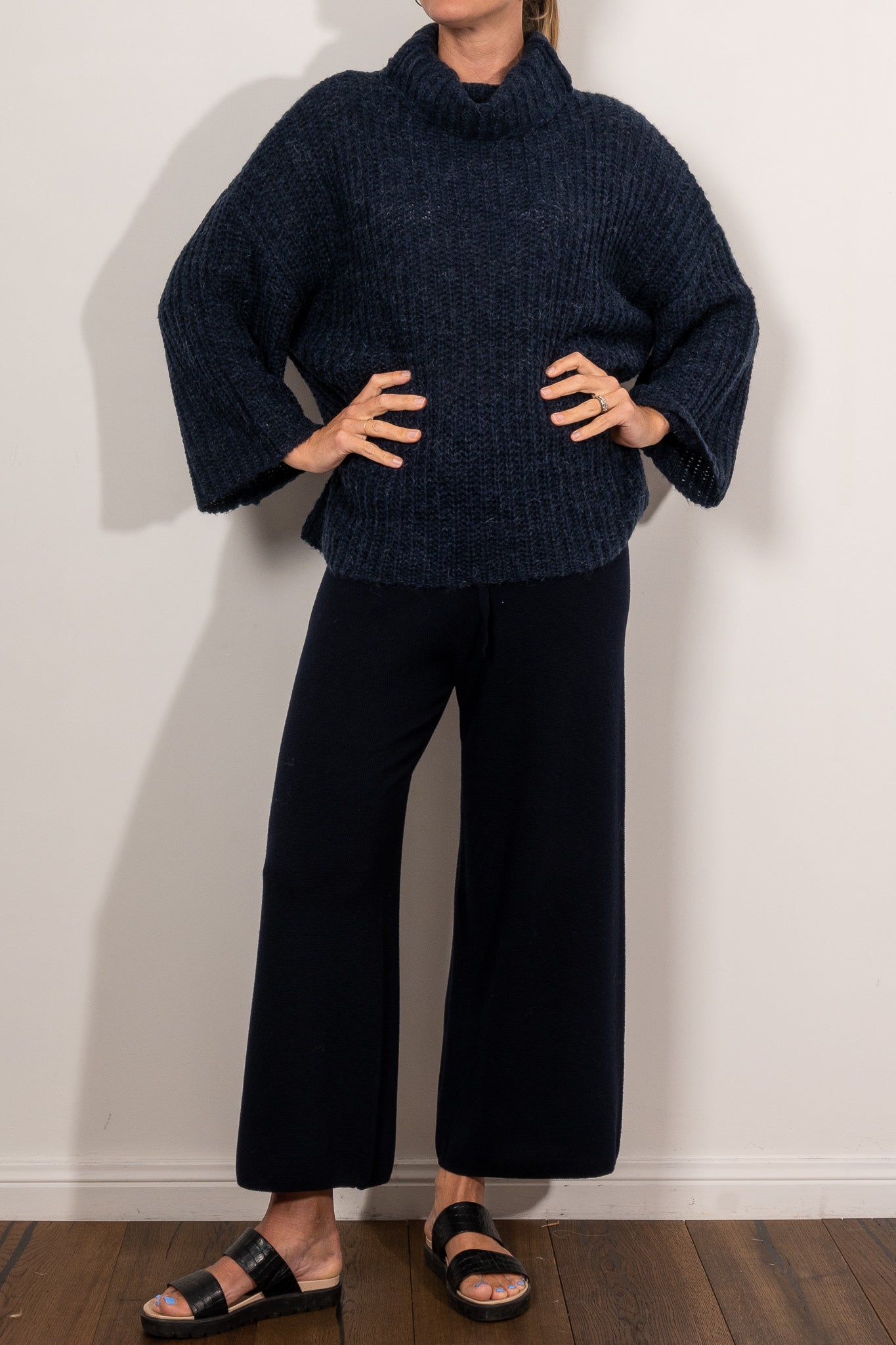 Talamaya Æther Rollneck Pullover - Soft Wool Sweater for Men & Women | Cozy Winter Knitwear for Office, Travel & Casual Outfits