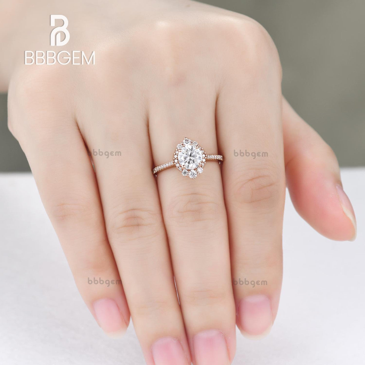 1CT Vintage Round Cut Moissanite Engagement Ring - Rose Gold Halo Ring for Women | Perfect for Proposals, Weddings & Anniversary Gifts