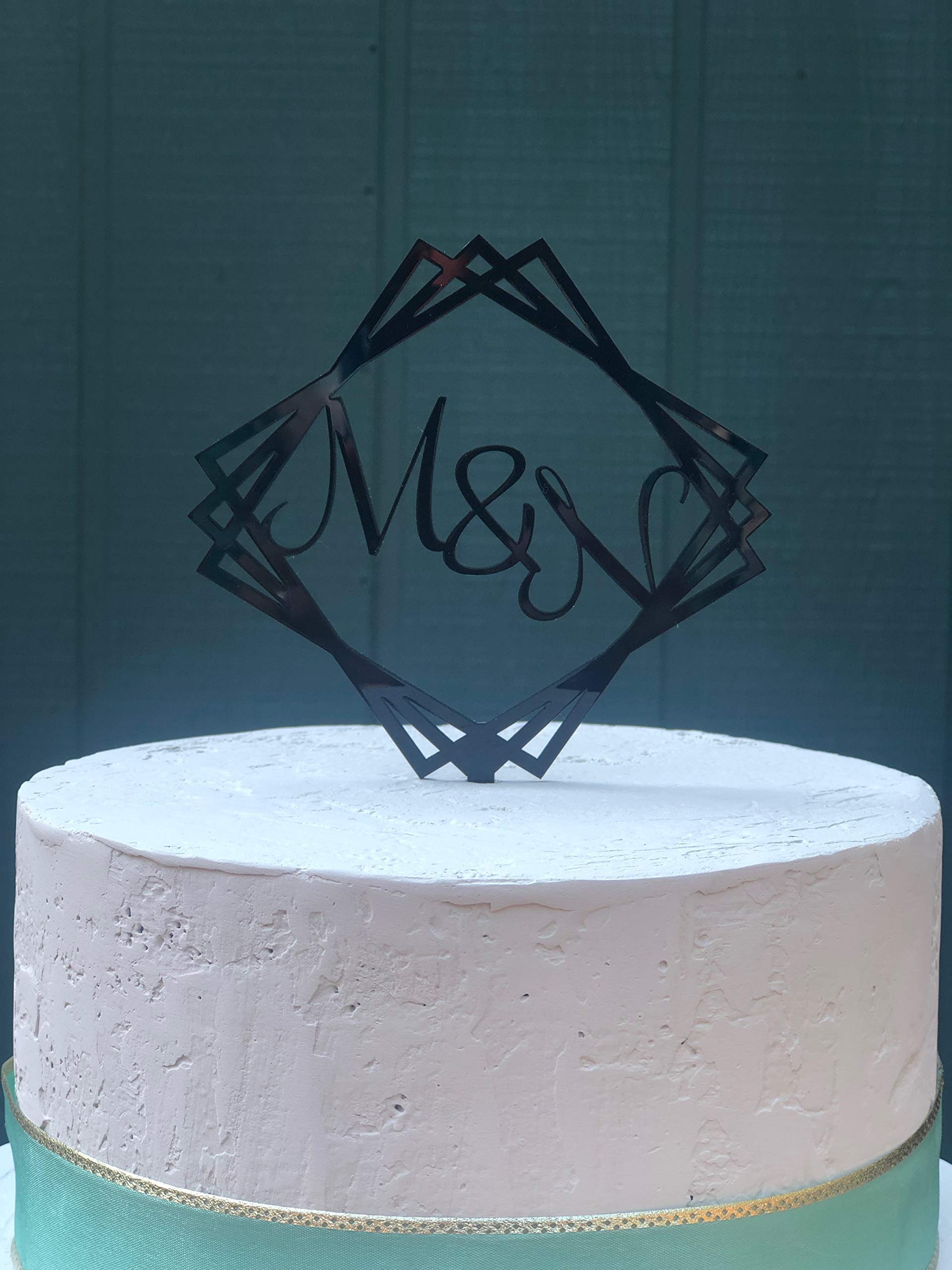 Custom Geometric Wedding Cake Topper with Initials - Elegant Anniversary Cake Decoration for Weddings, Anniversaries & Special Celebrations