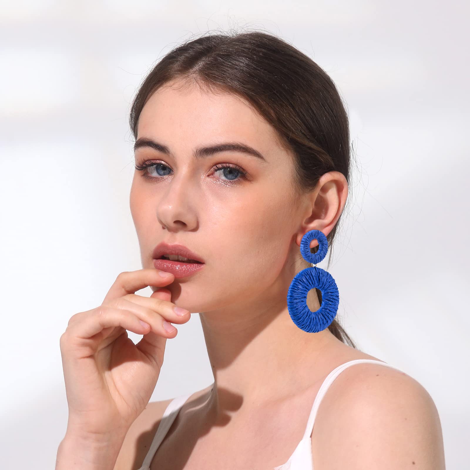Boho Raffia Drop Earrings for Women - Colorful Statement Round Earrings - Handmade Beach Jewelry for Summer Vacation, Party & Wedding Accessories