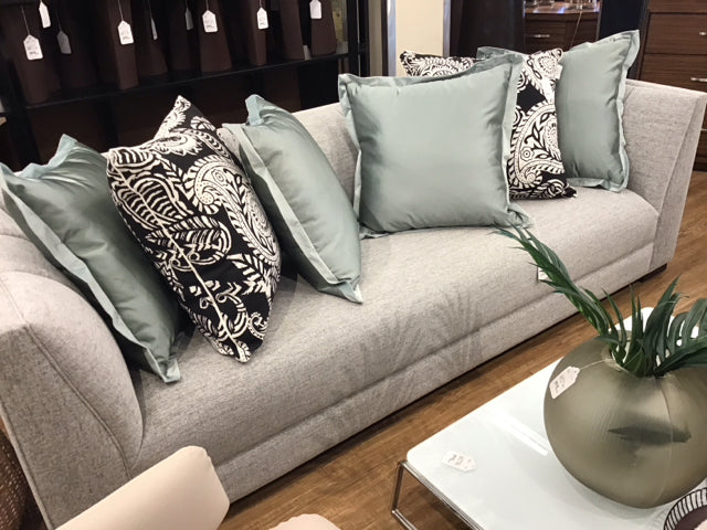Alder & Tweed Grey Sofa - Modern Comfortable Living Room Furniture for Small Spaces - Perfect for Apartments, Condos & Cozy Homes
