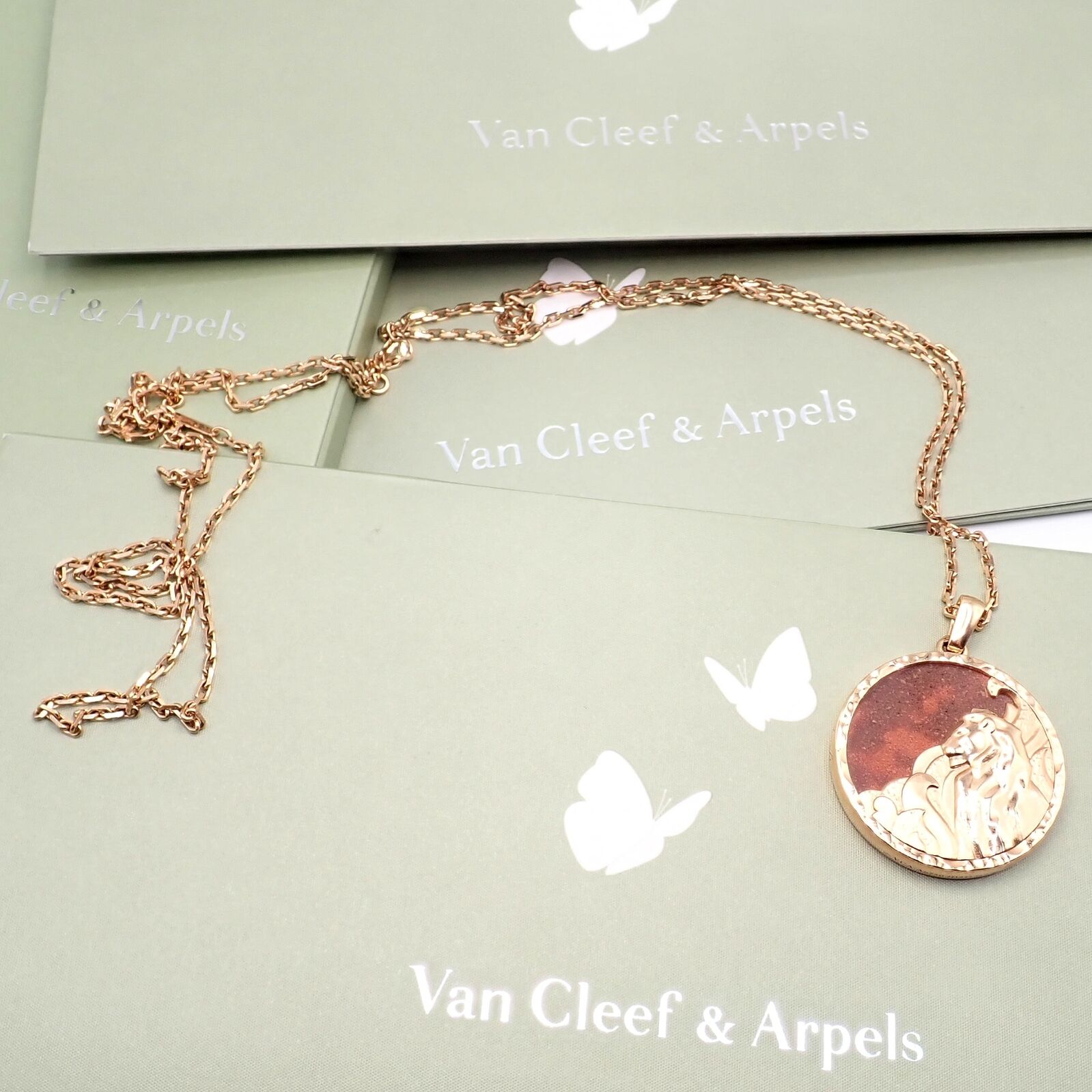 Van Cleef & Arpels 18K Rose Gold Leo Zodiac Pendant Necklace with Red Jasper - Authentic with Certificate - Perfect for Birthdays, Anniversaries & Luxury Gifts