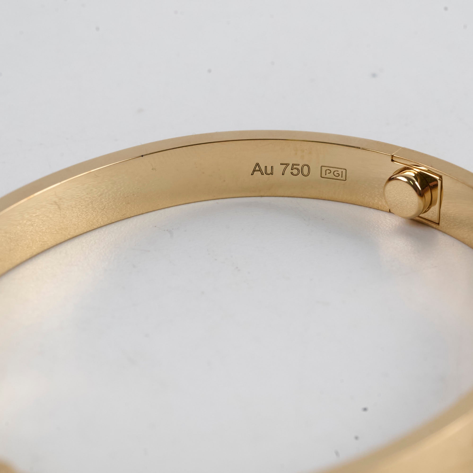 Cartier Love Bracelet 17 Size - 18K Yellow Gold Jewelry for Women, Luxury Gift for Anniversary & Valentine's Day - Perfect for Romantic Occasions & Special Events