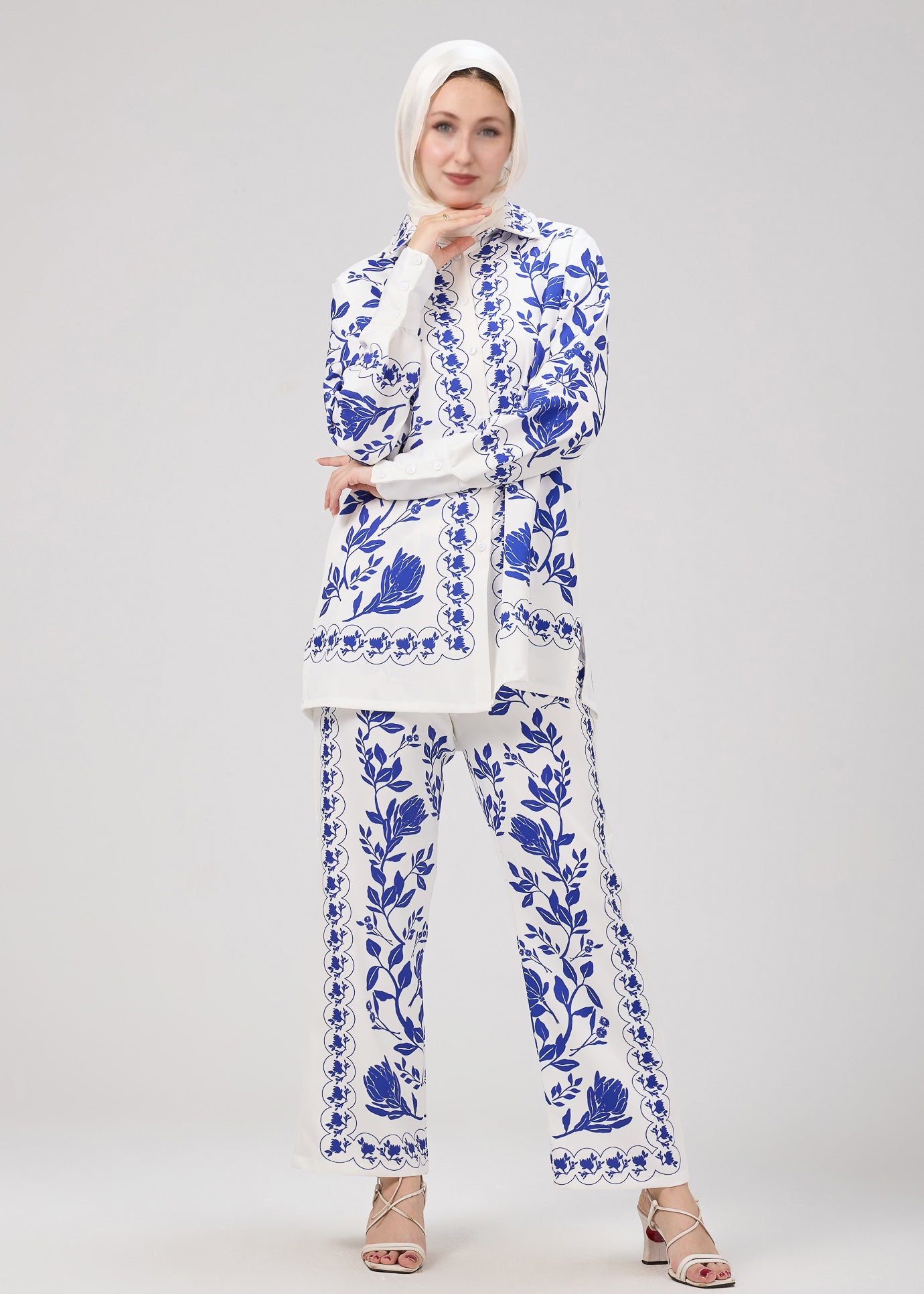 Suha Azul Elegance Printed Two Piece Set - Stylish Women's Matching Outfit for Casual Wear, Summer Vacation & Beach Parties