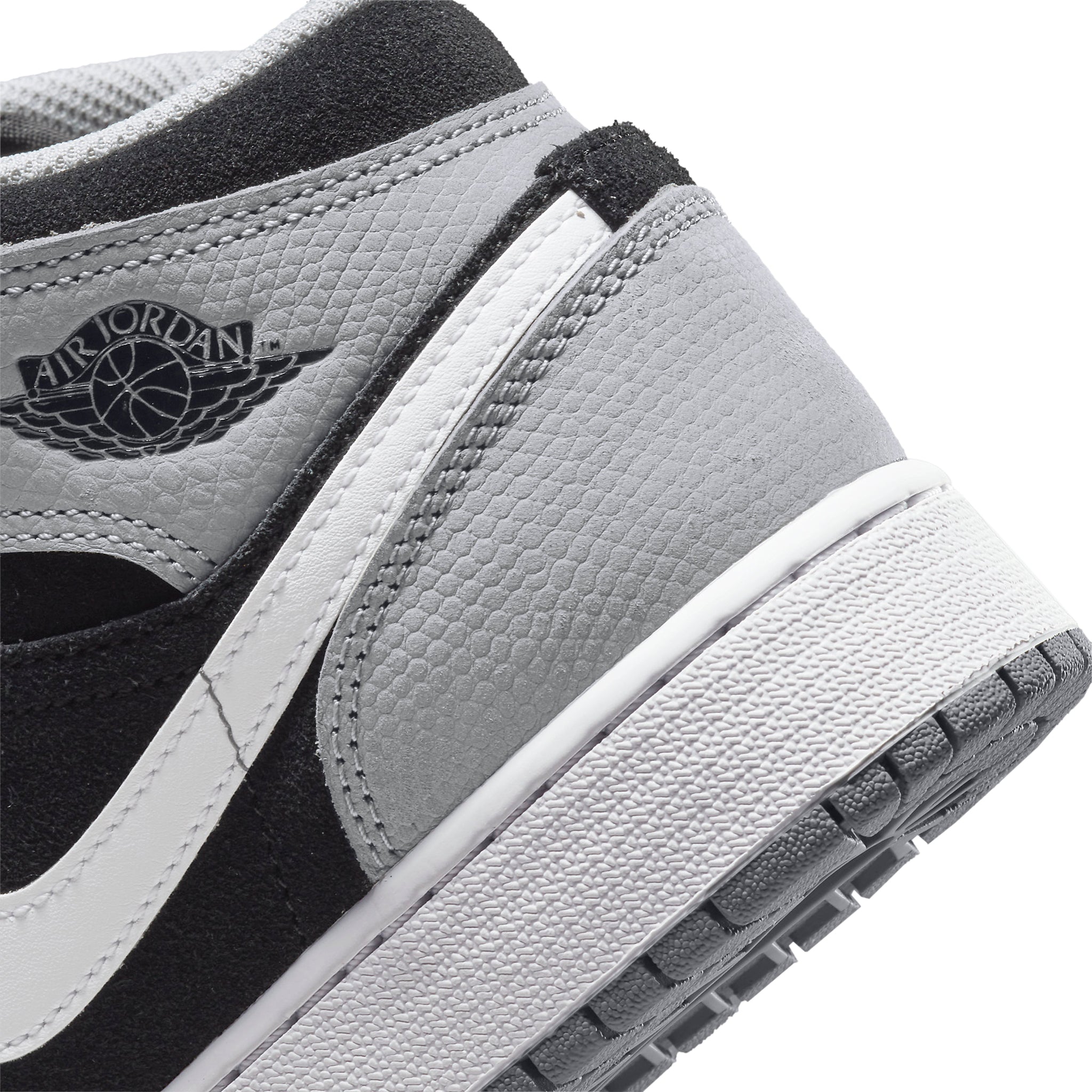 Air Jordan 1 Mid SE Elephant Print Basketball Shoes for Girls - Retro Style Sneakers for School, Sports & Streetwear Fashion