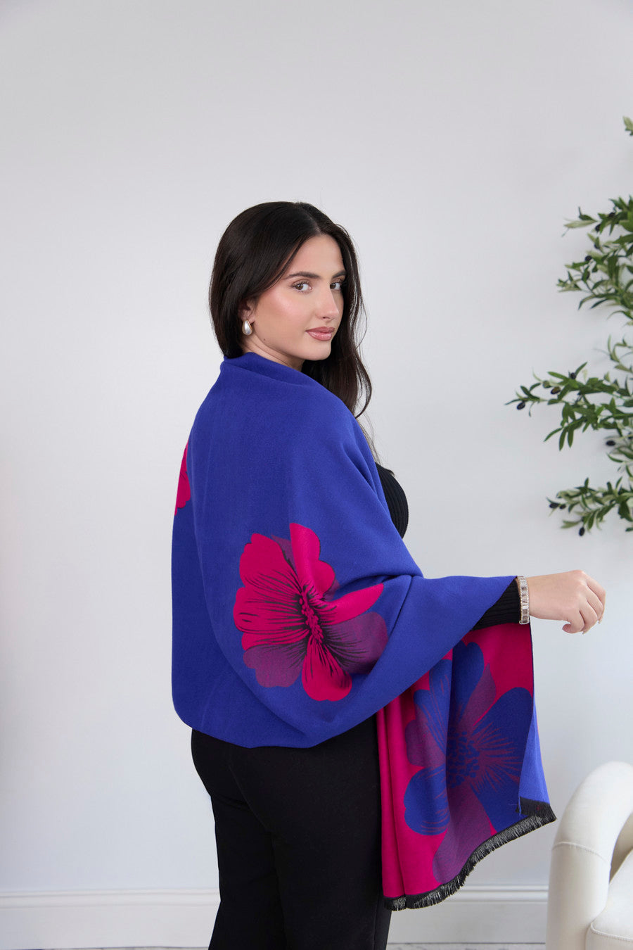Elegant Fresh Floral Reversible Scarf for Women - Lightweight Fashion Accessory for Spring & Summer Outfits, Office Wear, and Special Occasions
