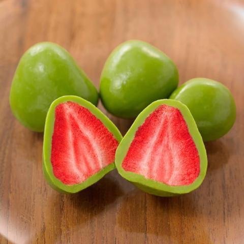 Premium Muji Matcha Green Tea Chocolate Covered Strawberries 50g - Delicious Japanese Snacks for Gifts, Parties & Healthy Desserts