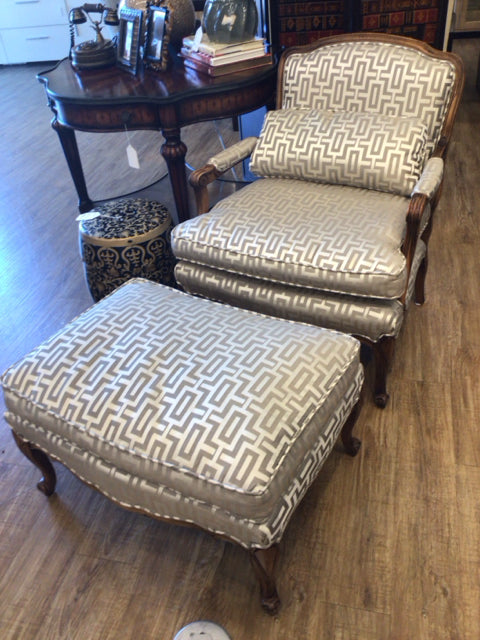 Modern Geometric Print Fabric & Wood Armchair with Ottoman - Stylish Accent Chair for Living Room, Bedroom, or Office - Perfect for Reading, Relaxing, and Home Decor