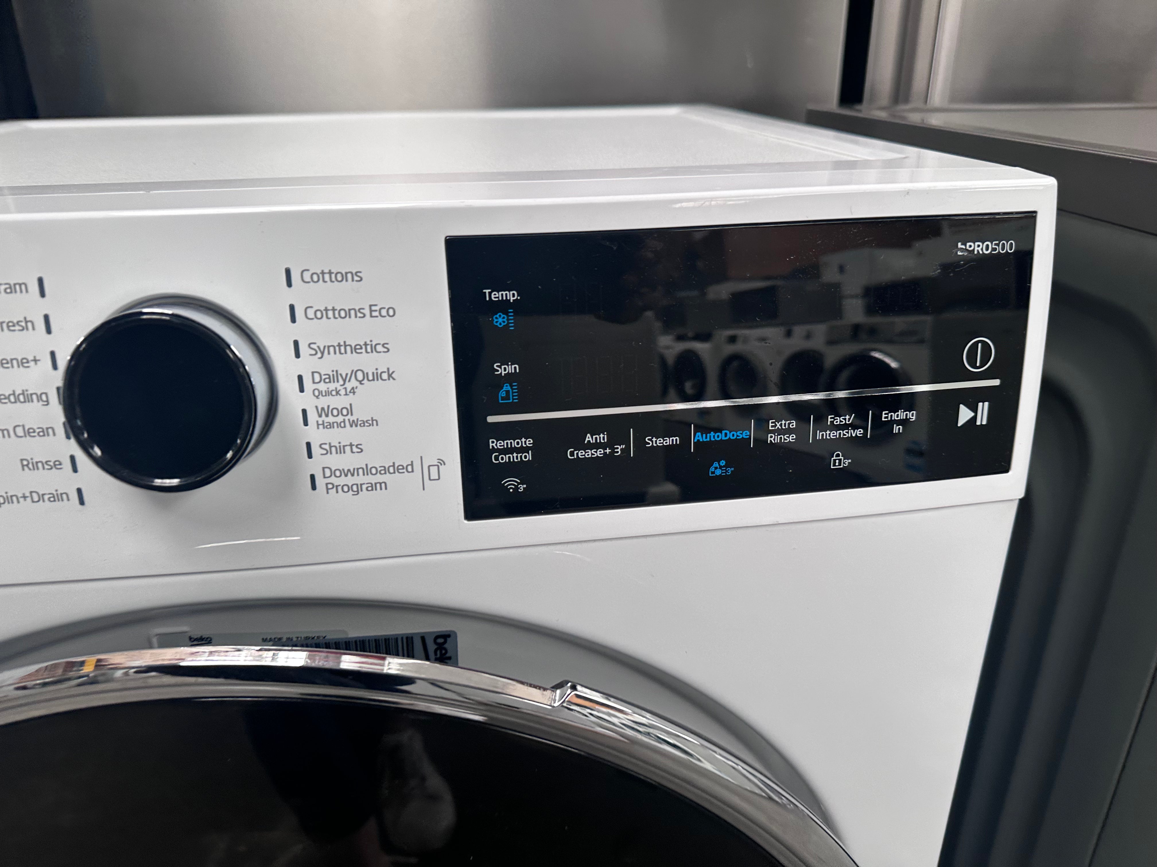 Beko 9kg Autodose WiFi Connected Washing Machine with Steam - BFLB904ADW [Factory Refurbished] - Perfect for Smart Homes & Laundry Rooms