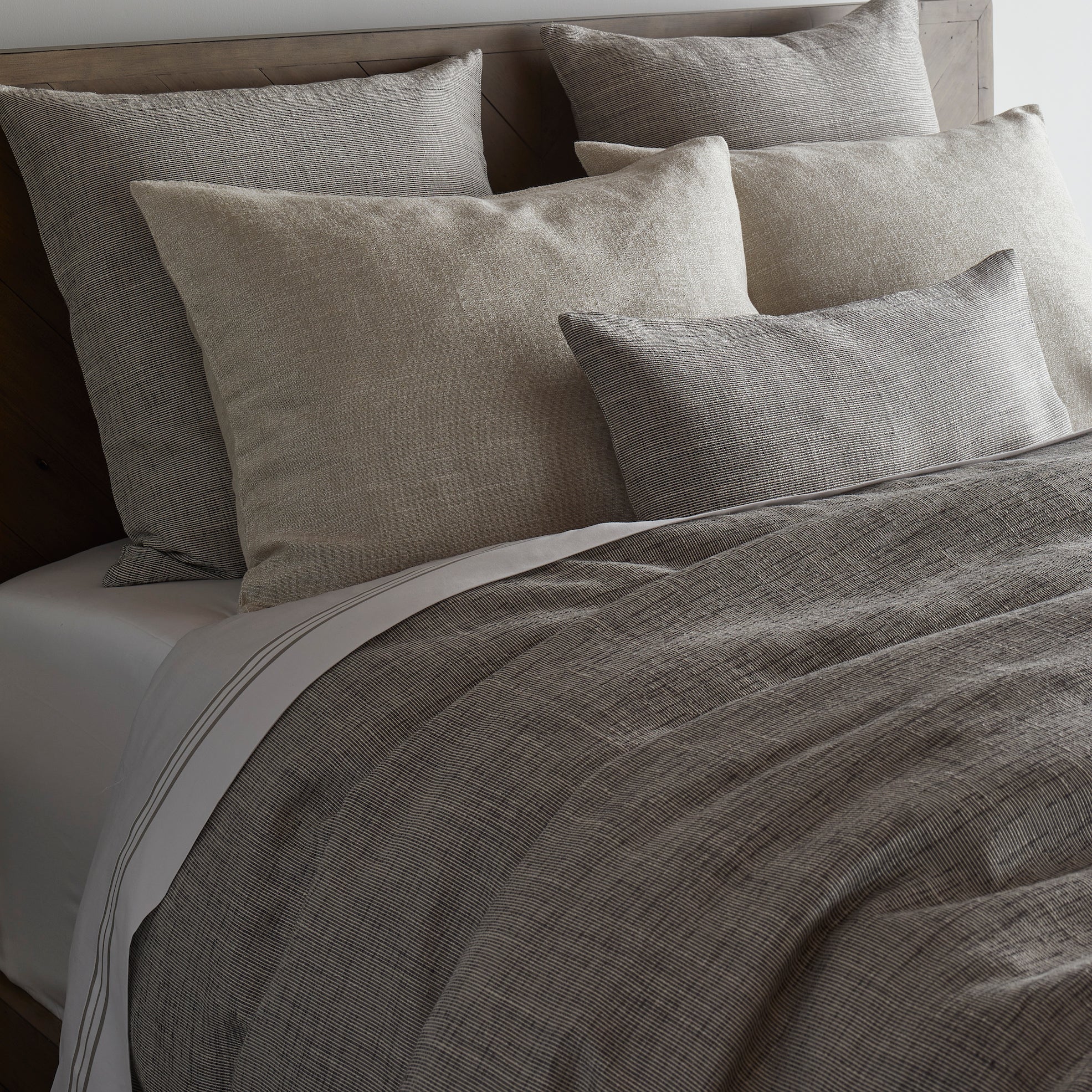 Luxury Isla Duvet Cover Set - Soft & Breathable 100% Cotton Bedding for Ultimate Comfort - Perfect for Master Bedroom, Guest Room & Hotel Decor