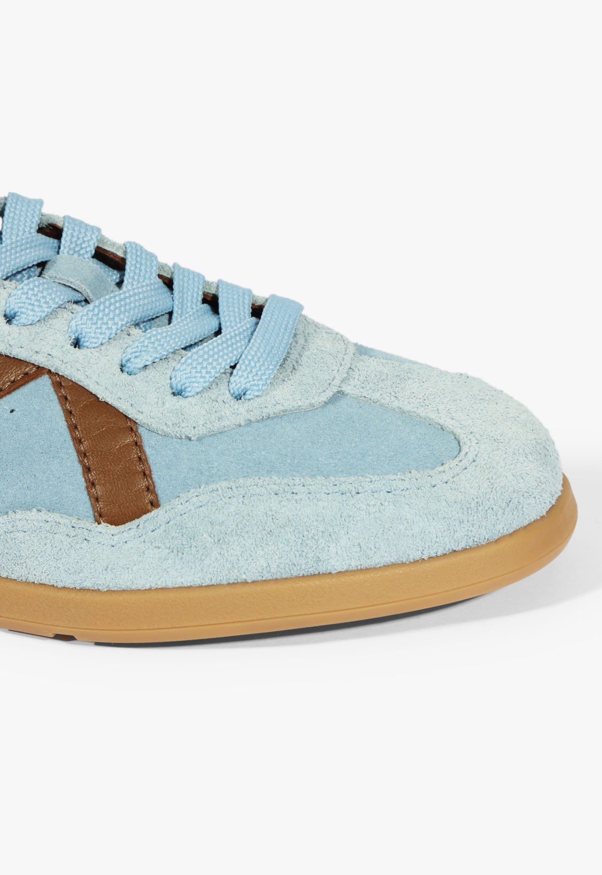 **Leather Garden Sneakers for Women - Flat Heel Height R25 - Comfortable Casual Shoes for Walking, Travel & Outdoor Activities**