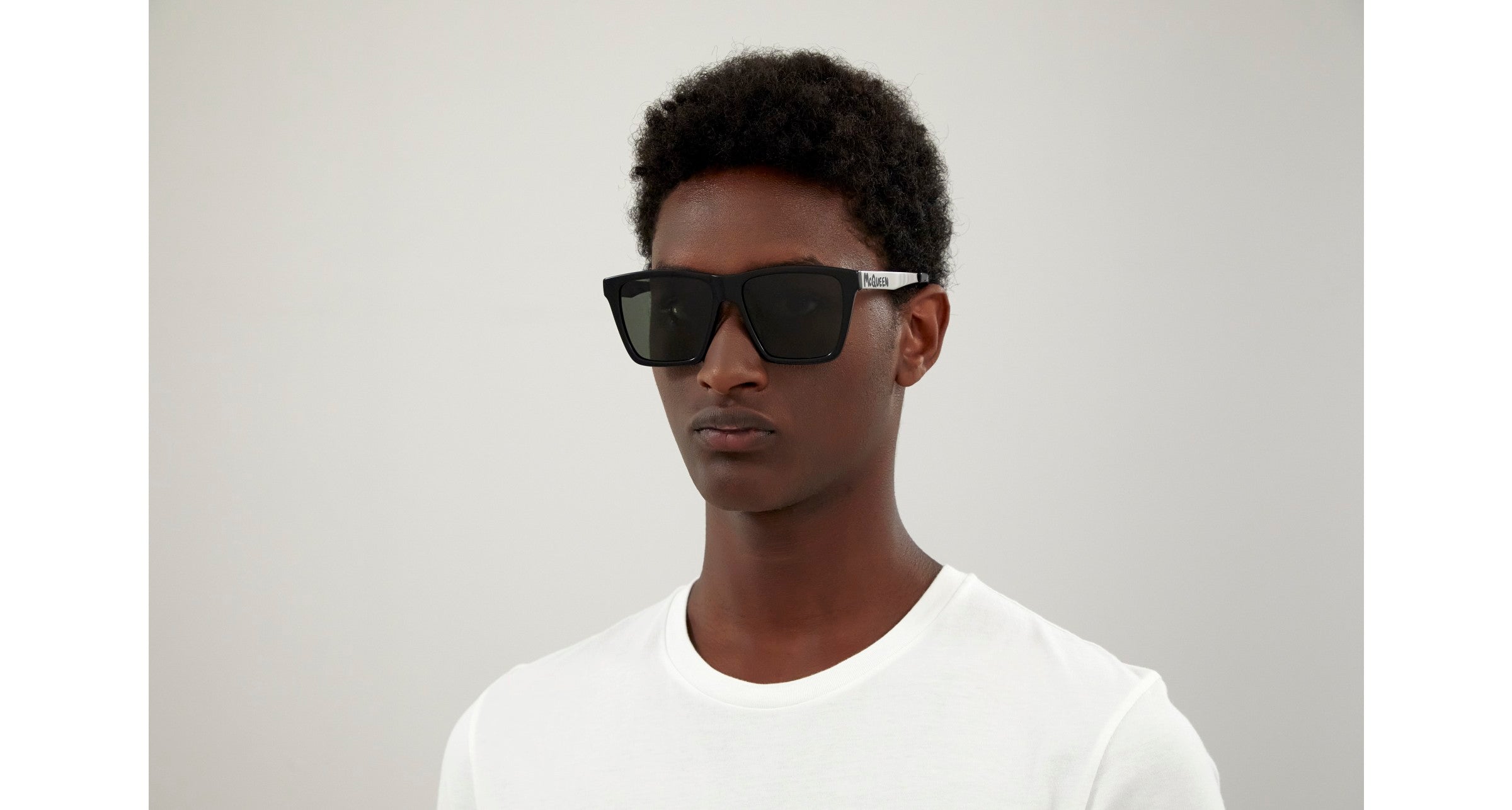 Alexander McQueen AM0352S Sunglasses - Luxury Designer Shades for Women & Men, UV Protection, Stylish Aviator Frame - Perfect for Travel, Beach & Outdoor Activities