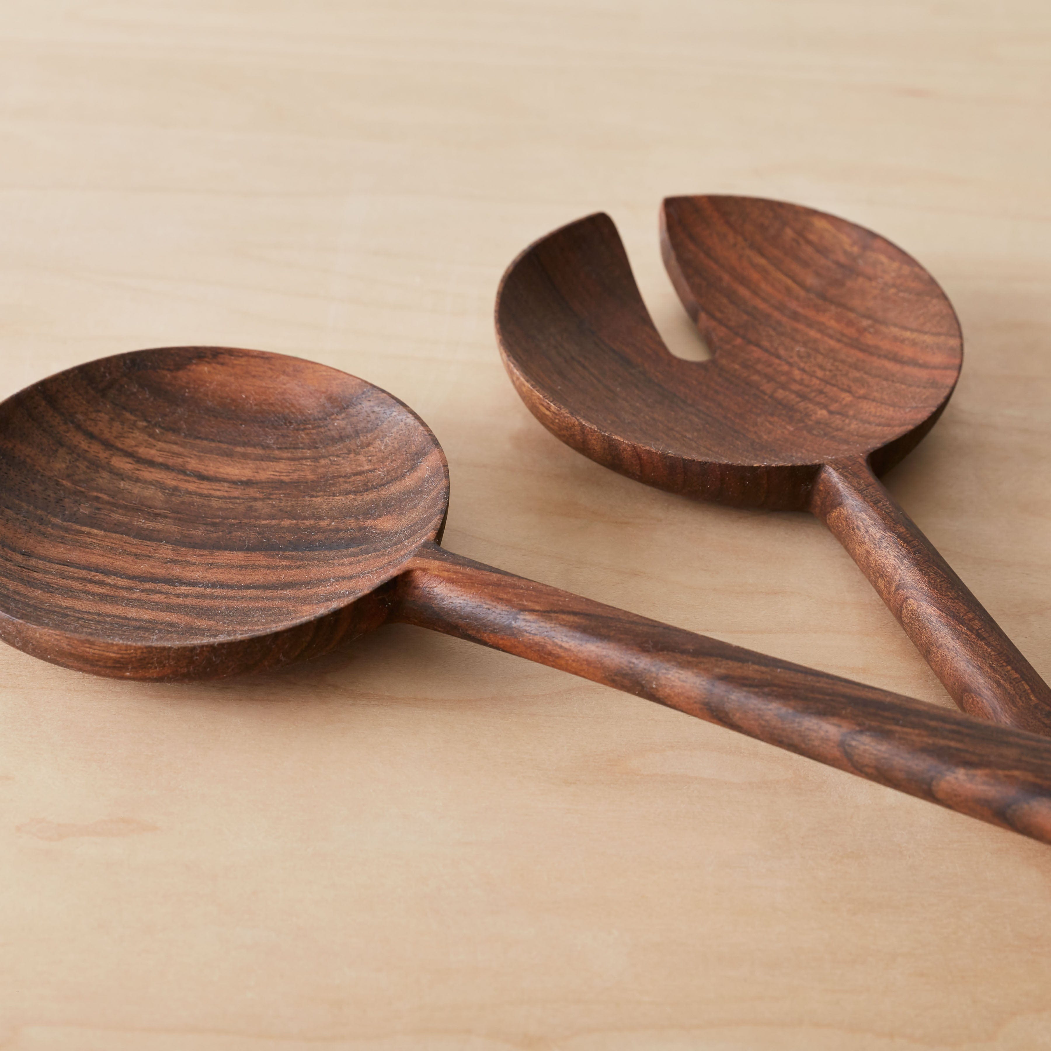 Premium Kareem Salad Servers Set of 2 - Stainless Steel Serving Utensils for Fresh Salads, Pasta & Side Dishes - Perfect for Dinner Parties, BBQs & Healthy Meal Prep
