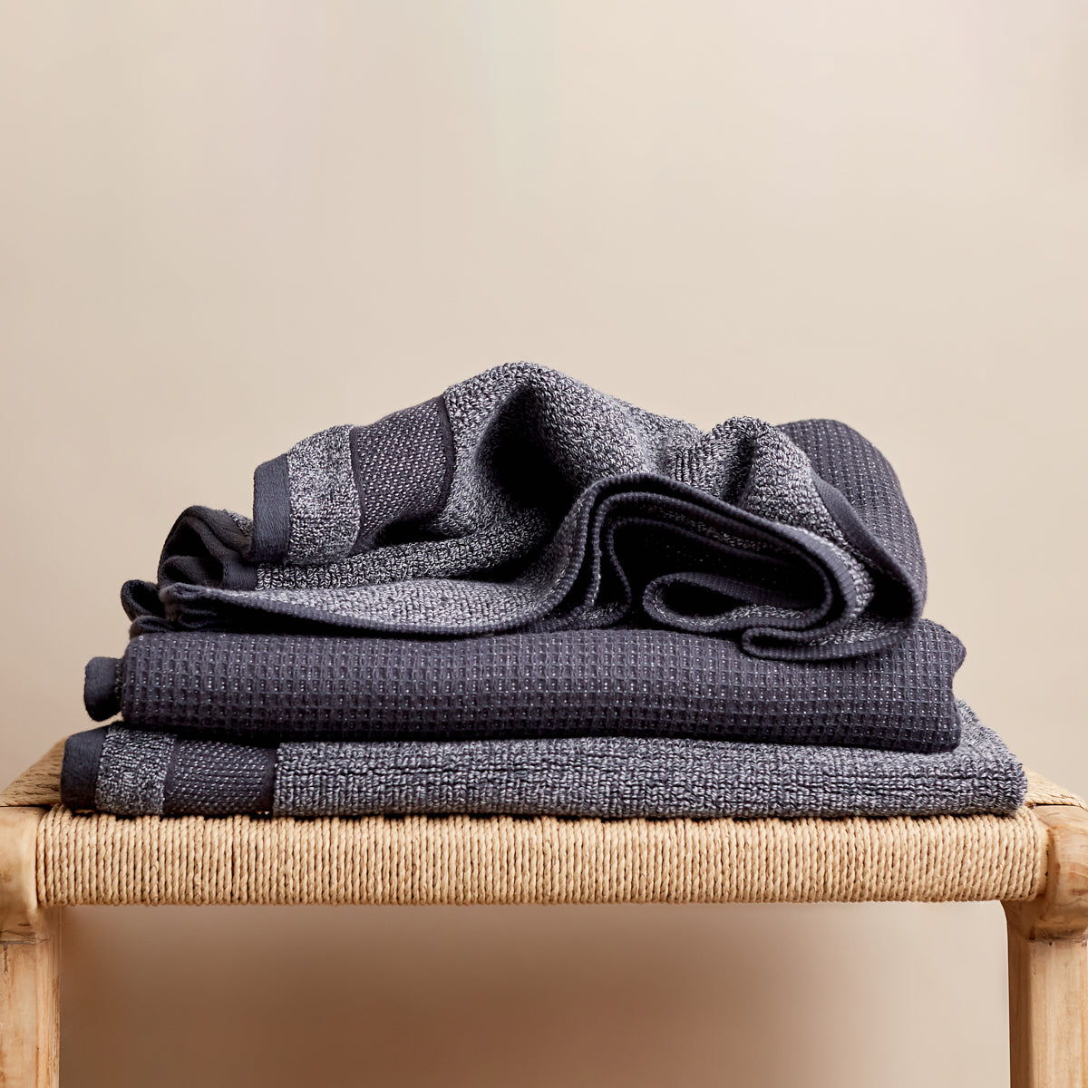 Premium Cocoon Towel Collection - Ultra Soft & Absorbent Charcoal Gray Bath Towels for Spa, Gym & Luxury Home Use