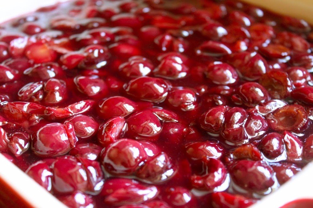 Premium Cherry Pie Filling - 31.9lb Bulk Can for Bakeries & Restaurants - Perfect for Pies, Pastries, Desserts & Commercial Baking