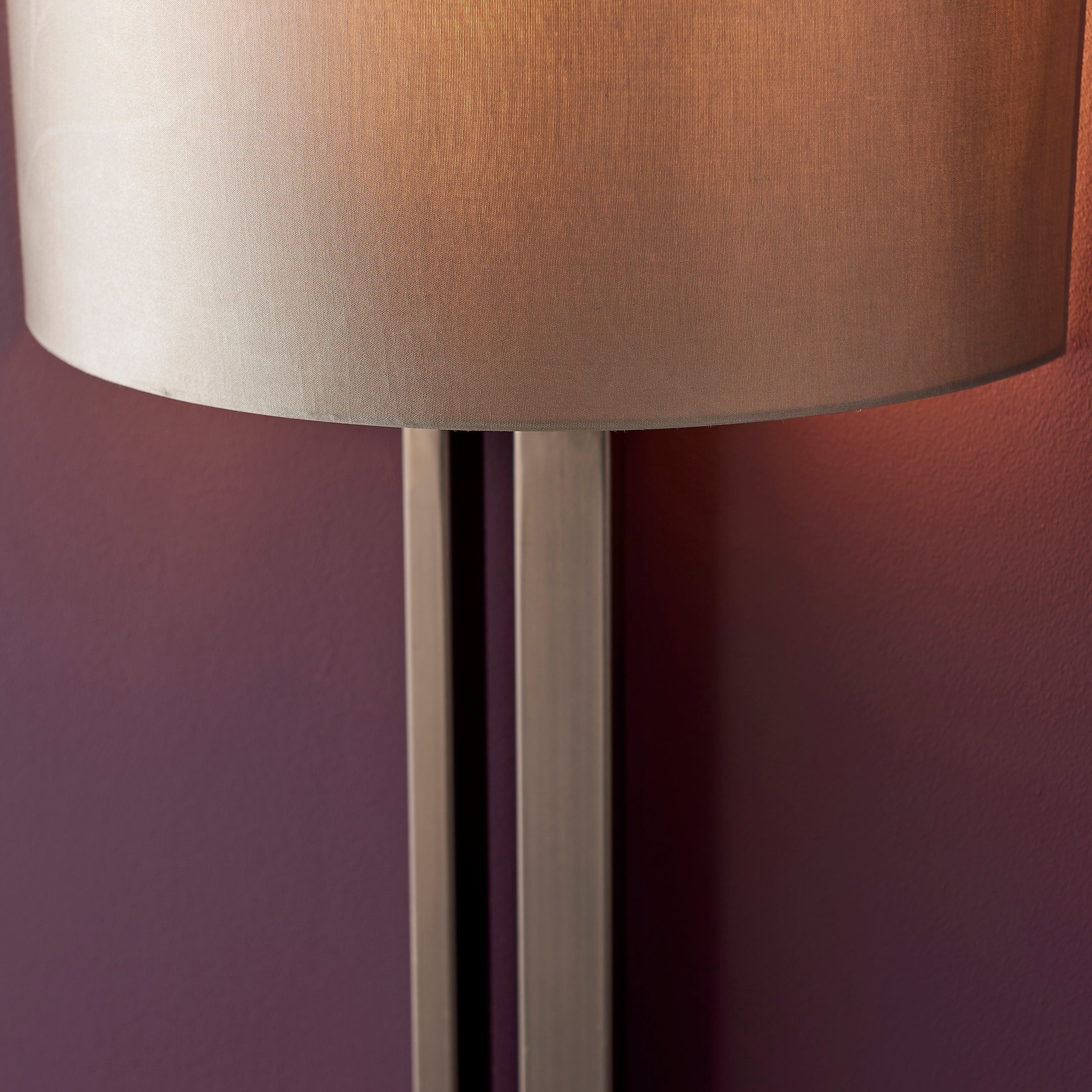 Blake Wall Light in Bronze & Antique Brass Finish - Elegant Vintage Sconce for Bedroom, Living Room, and Hallway Lighting