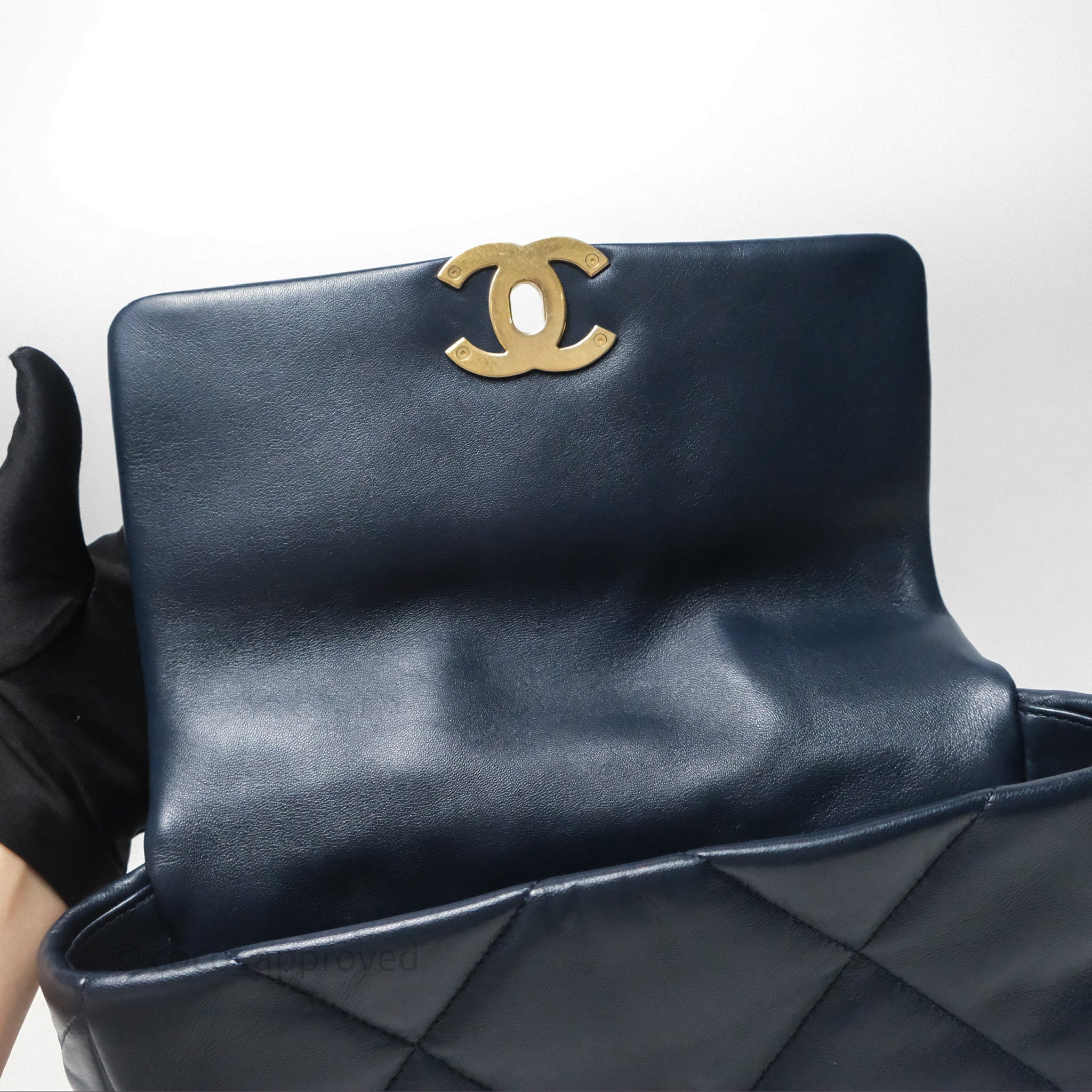 Chanel 19 Small Handbag in Navy Blue with Mixed Hardware - Luxury Crossbody Bag for Women, Perfect for Date Night & Evening Events