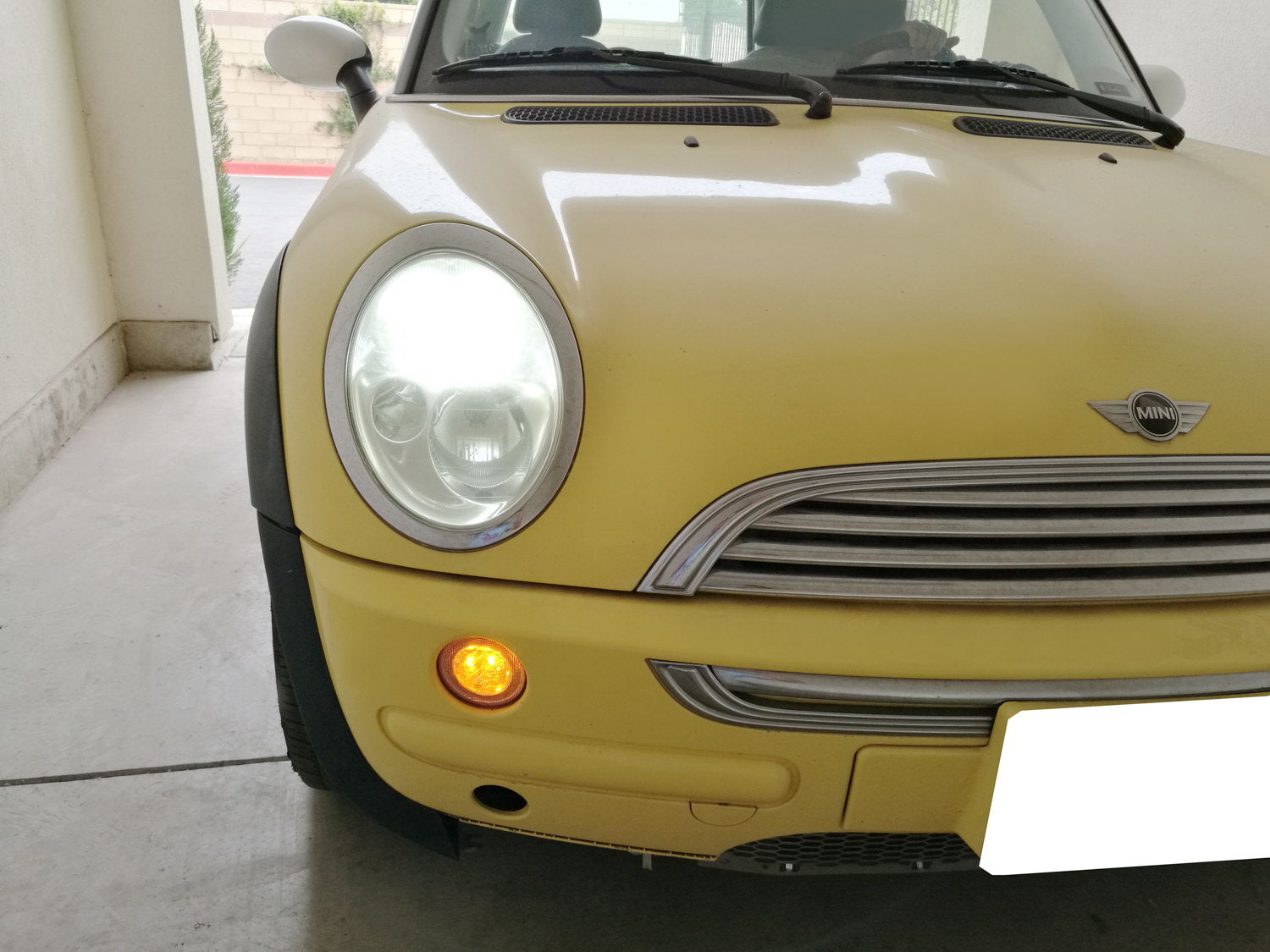 Clear LED Halo Turn Signal Light Assembly for MINI Cooper R50 R52 R53 - Enhanced Visibility & Style Upgrade for Night Driving & Custom Car Mods