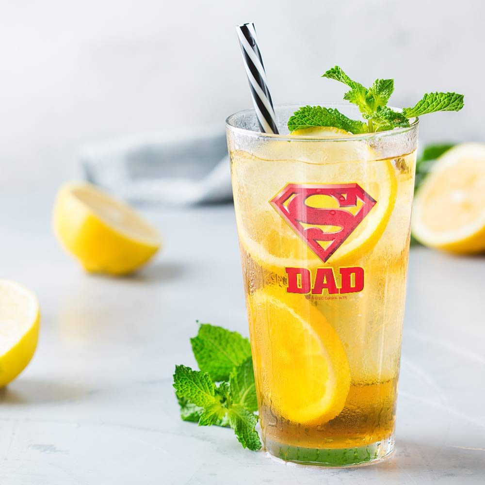 LOGOVISION Superman Super Dad Shield Logo 16 oz Pint Glass - Tempered Licensed Printed Design - Perfect Fan Gift for Beer, Soda & Cold Drinks - Ideal for Parties, Father's Day & Superhero Collectors