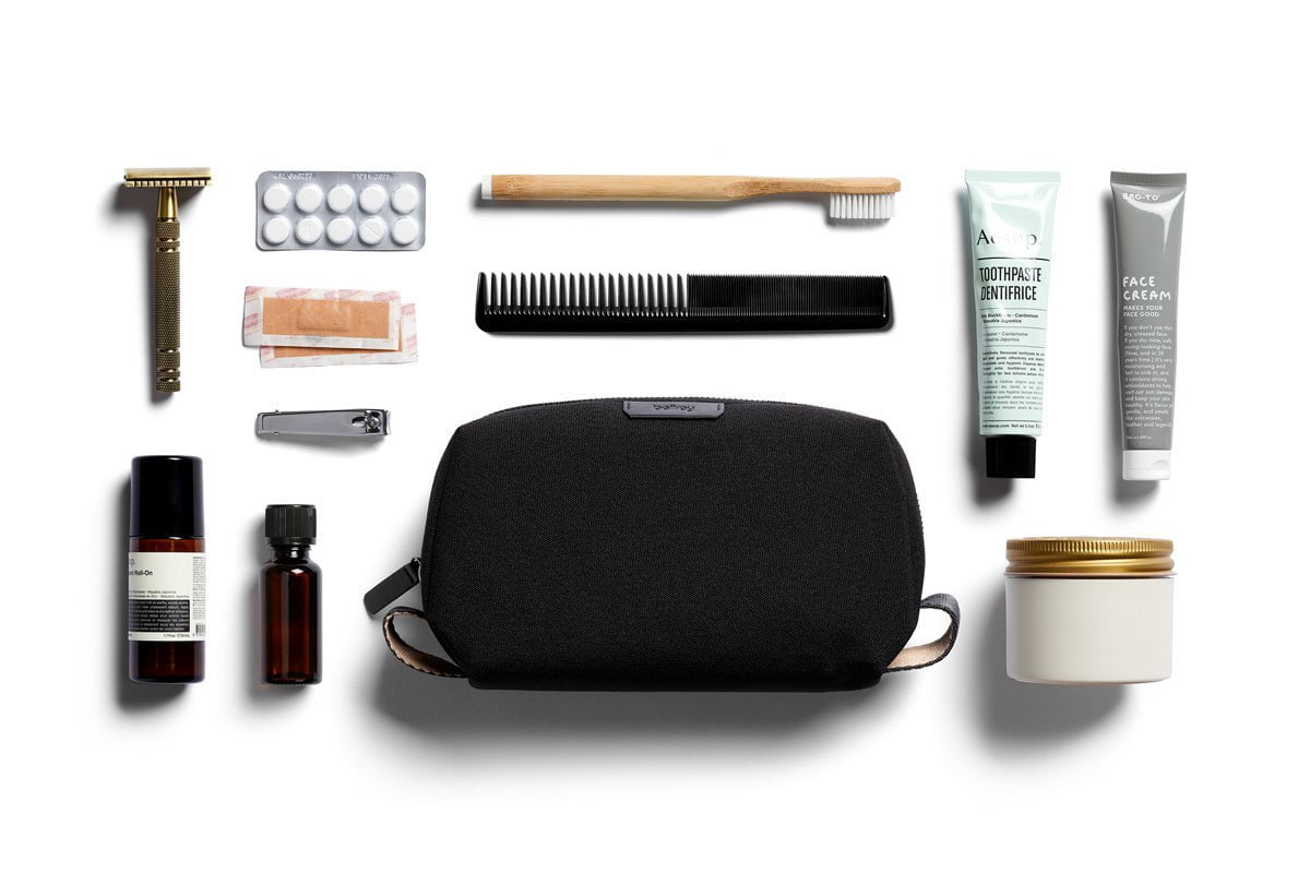 Bellroy Premium Travel Toiletry Bag - Water-Resistant & Compact Organizer for Men & Women | Perfect for Air Travel, Gym, Camping & Weekend Getaways
