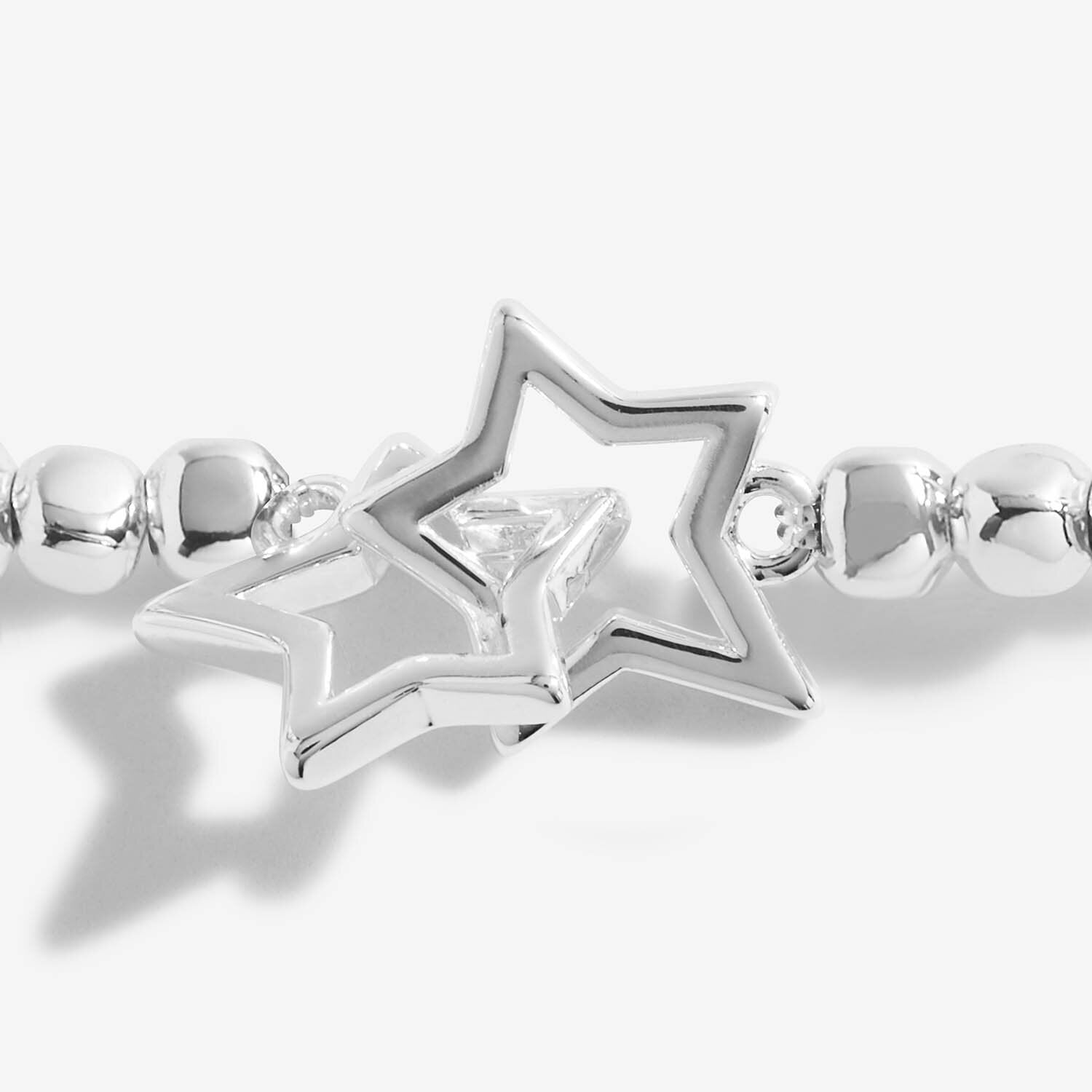 Joma Jewellery Bracelet - Forever Yours Amazing Auntie - Elegant Gift for Women - Perfect for Birthdays, Anniversaries & Special Occasions