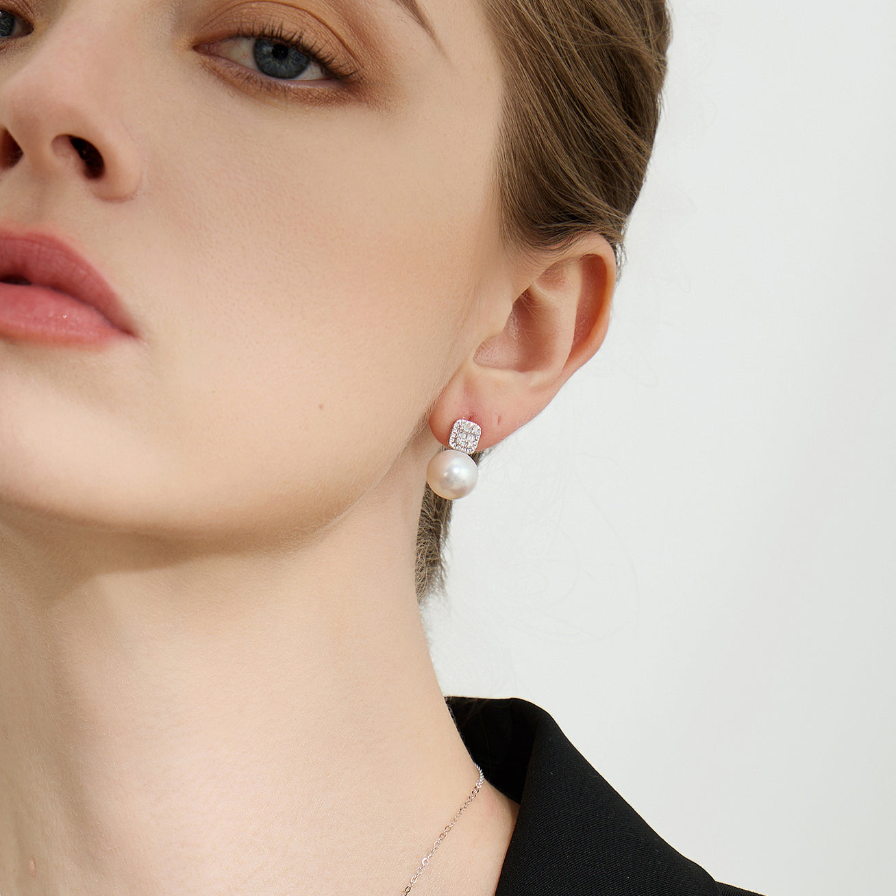 18K Solid Gold Edison Pearl Earrings for Women - Classic Stud Earrings for Daily Wear, Gift Giving & Special Occasions - KE00182