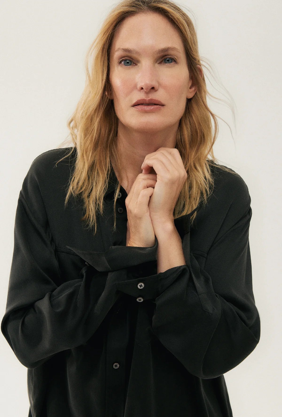 Stylish Black Boyfriend Shirt for Women - Casual Oversized Button Down Top for Everyday Wear, Office & Date Nights