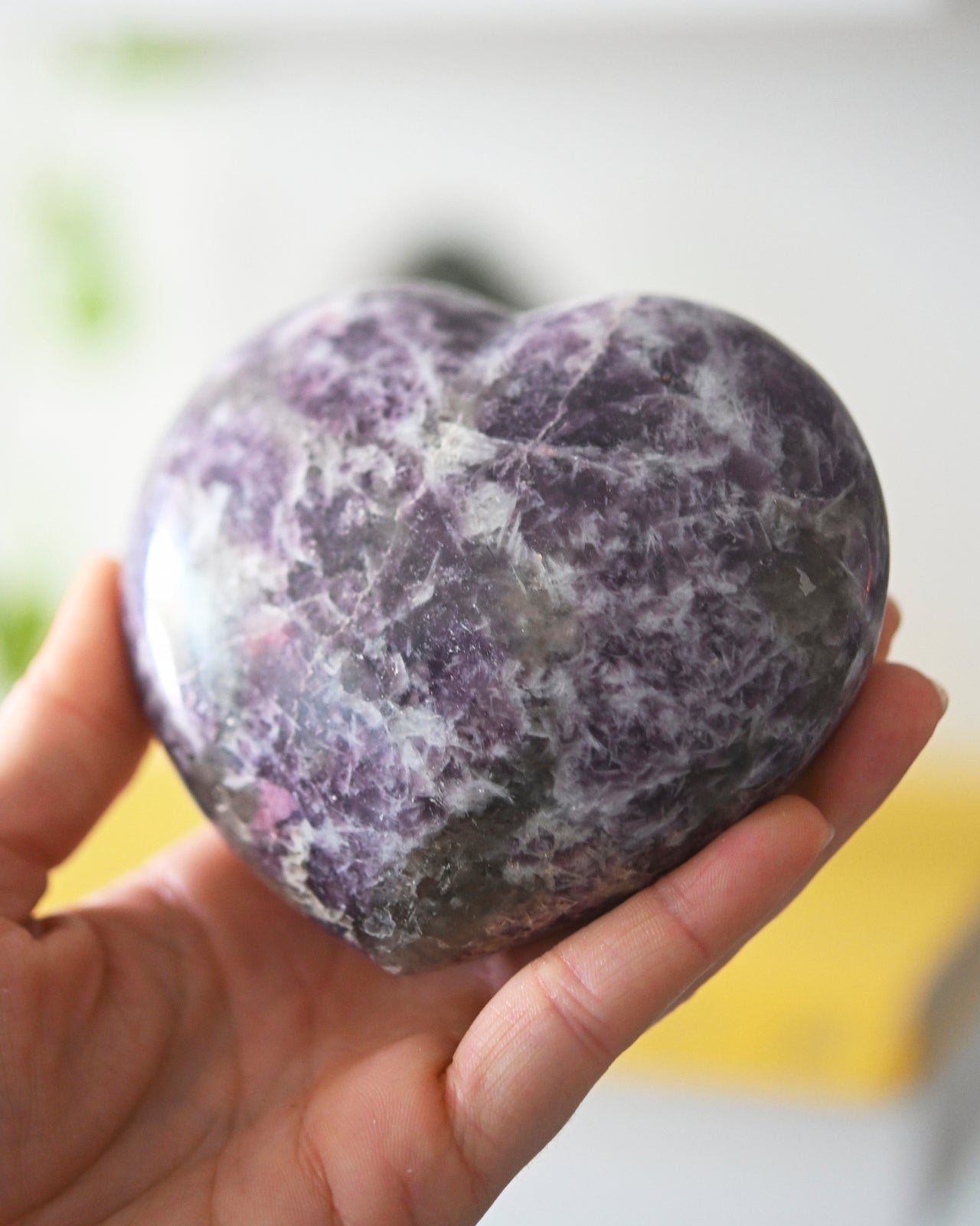 Natural Lepidolite Heart Stone - Large Healing Crystal for Stress Relief, Anxiety & Emotional Balance - Perfect for Meditation, Reiki & Home Decor