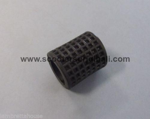 Vespa Kickstart Rubber for Large Frame Models (1960-2014) - Durable Replacement Part for Classic Scooters - Perfect for Restoration Projects & Vintage Vespa Maintenance