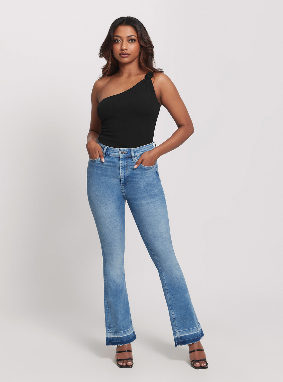 Vintage 70s High Rise Pop Denim Jeans - Mid Wash Retro Women's Jeans for Casual Wear & Everyday Outfits